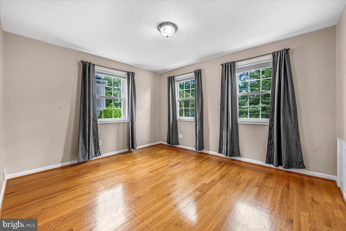 ROCK CREEK PALISADES - Residential