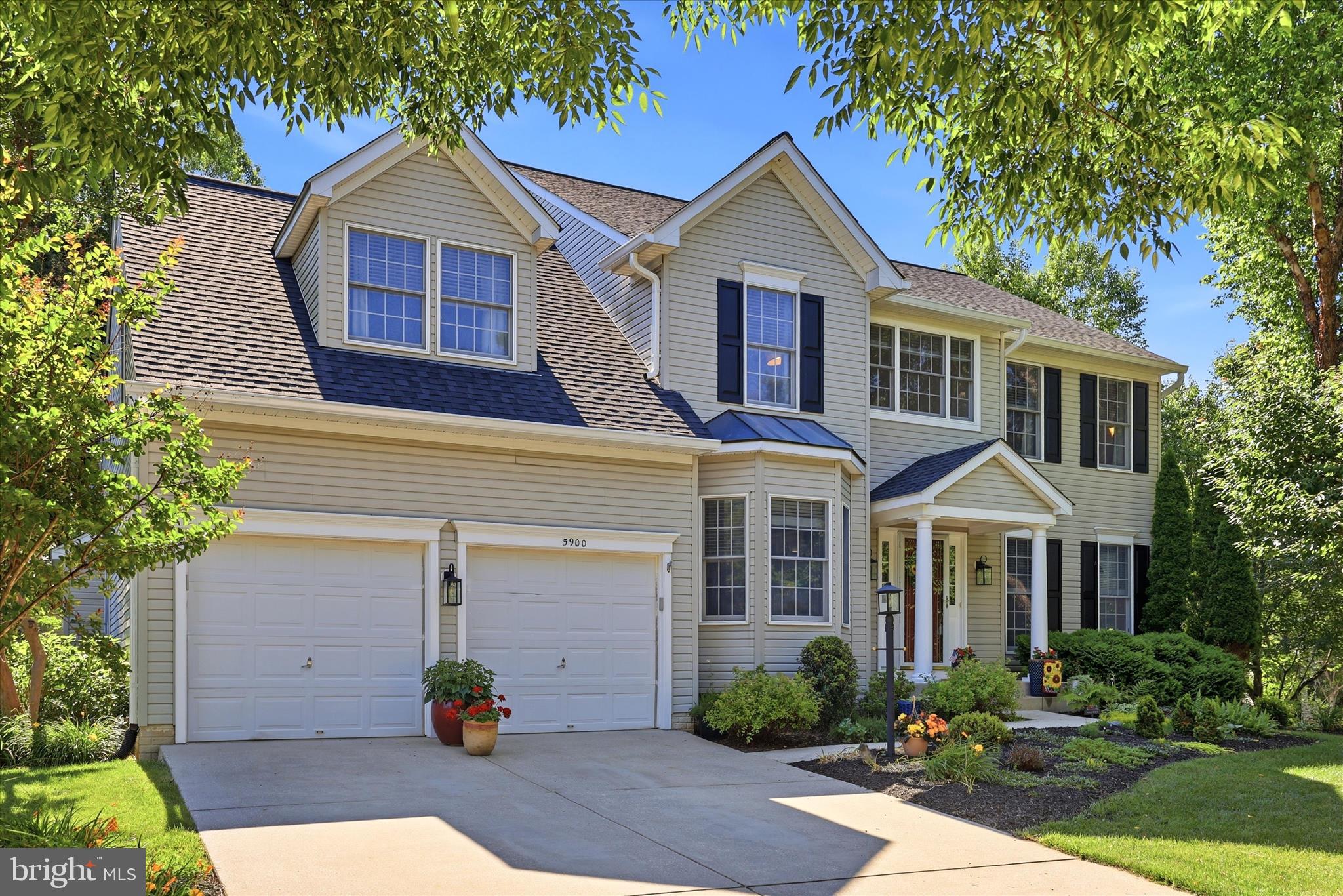 VILLAGE OF RIVER HILL - Residential