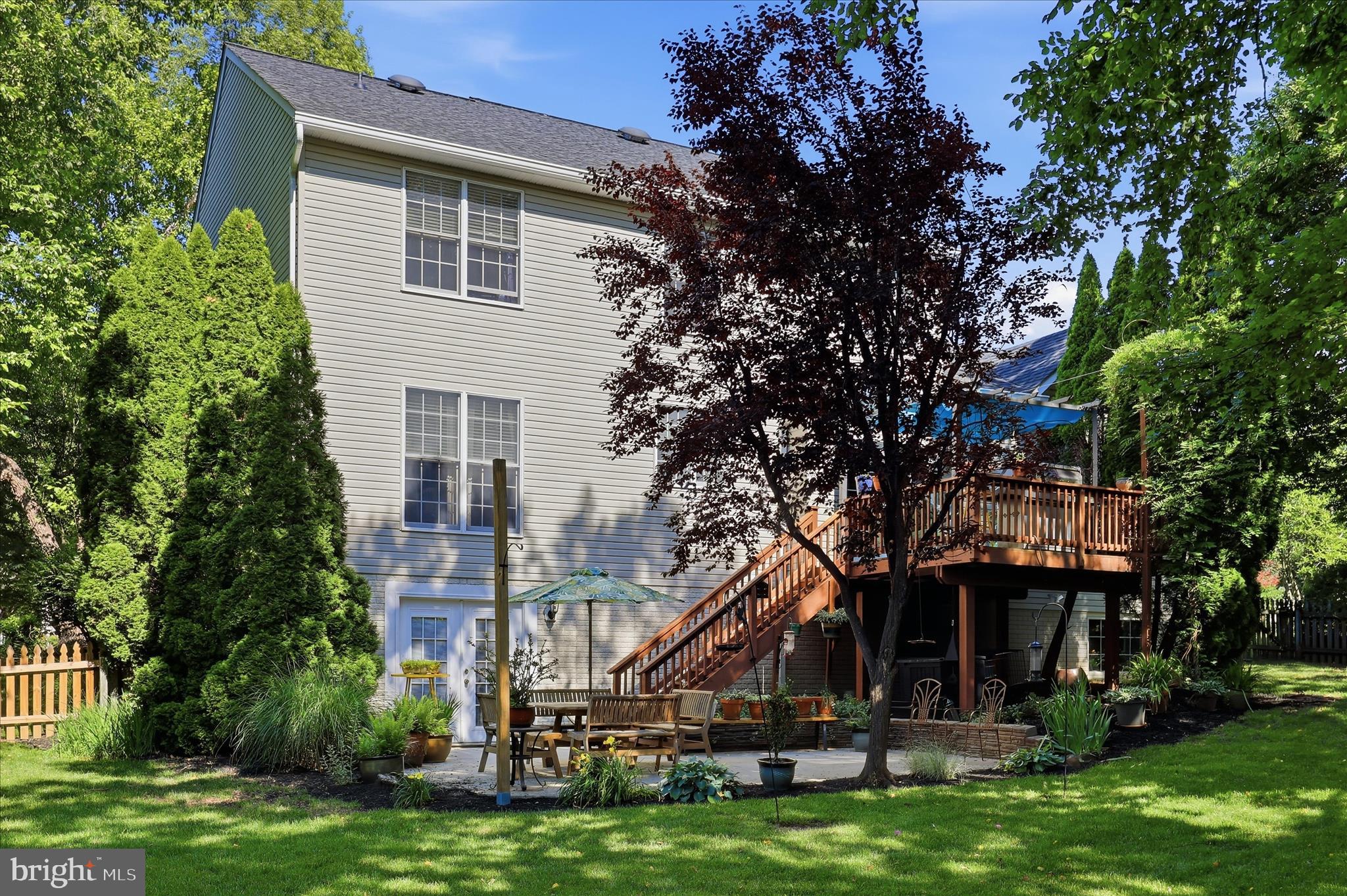 VILLAGE OF RIVER HILL - Residential