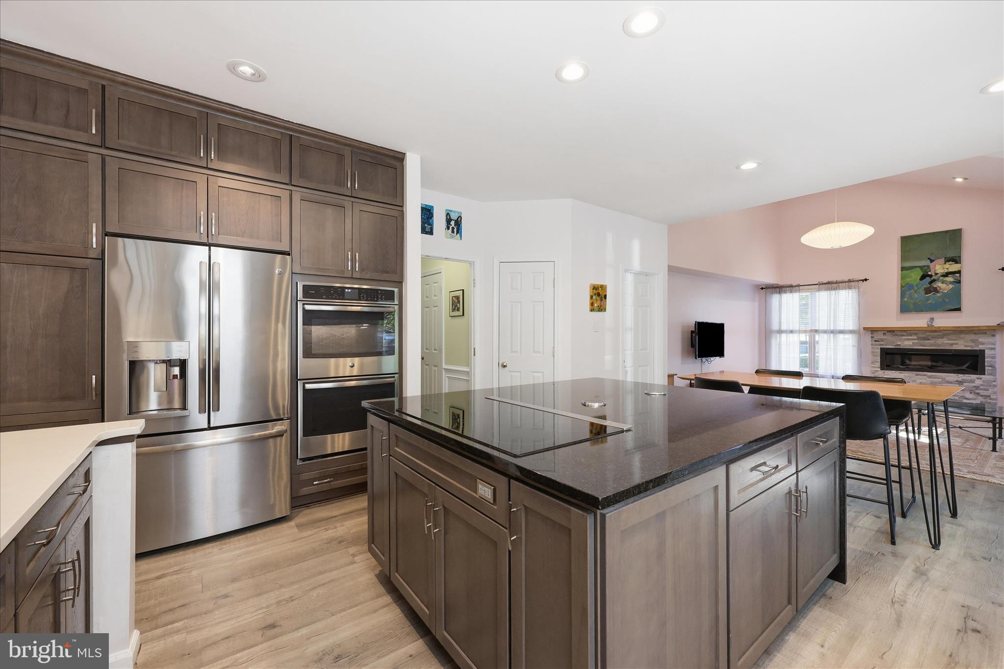 VILLAGE OF RIVER HILL - Residential