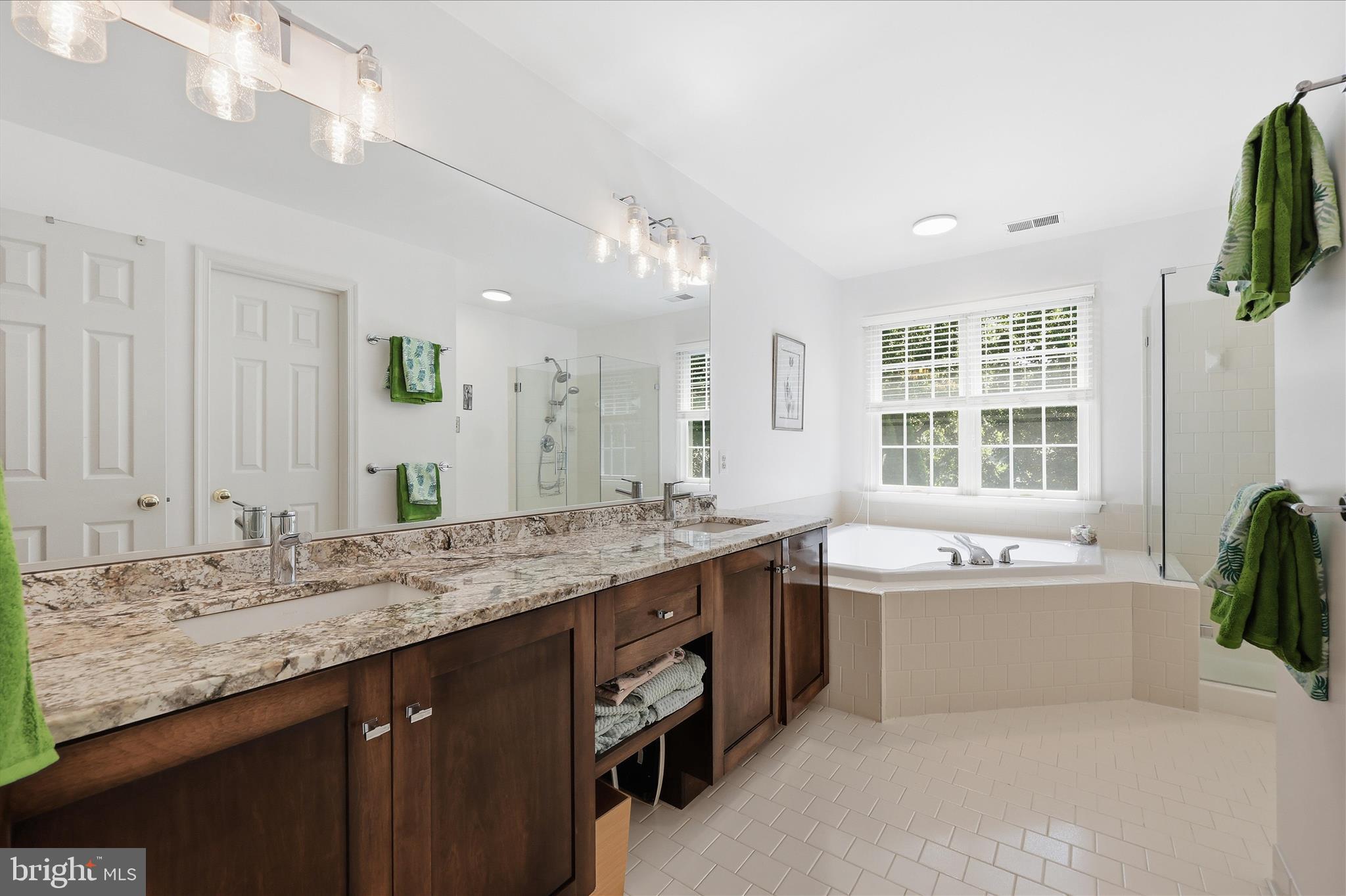 VILLAGE OF RIVER HILL - Residential