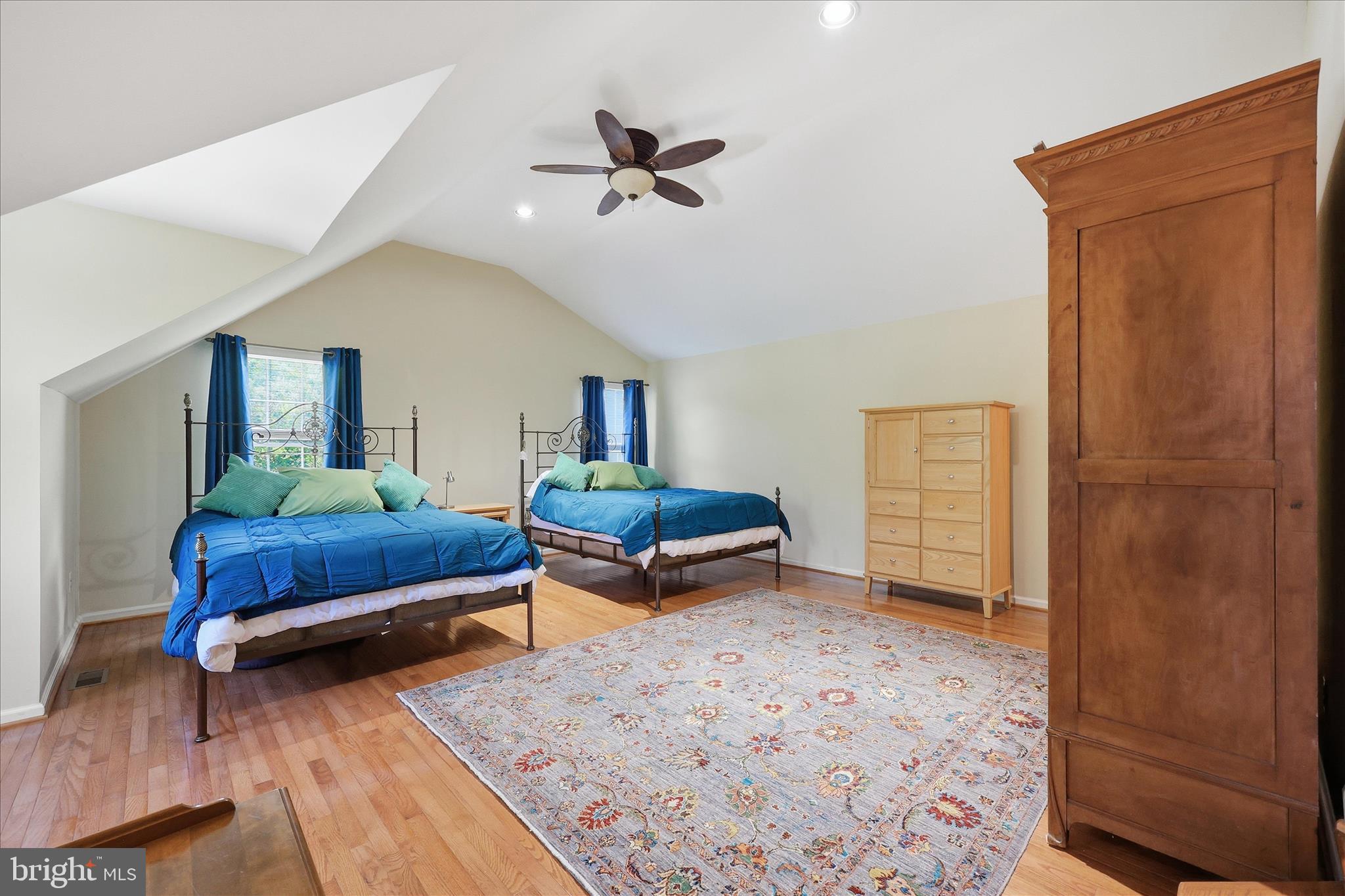 VILLAGE OF RIVER HILL - Residential