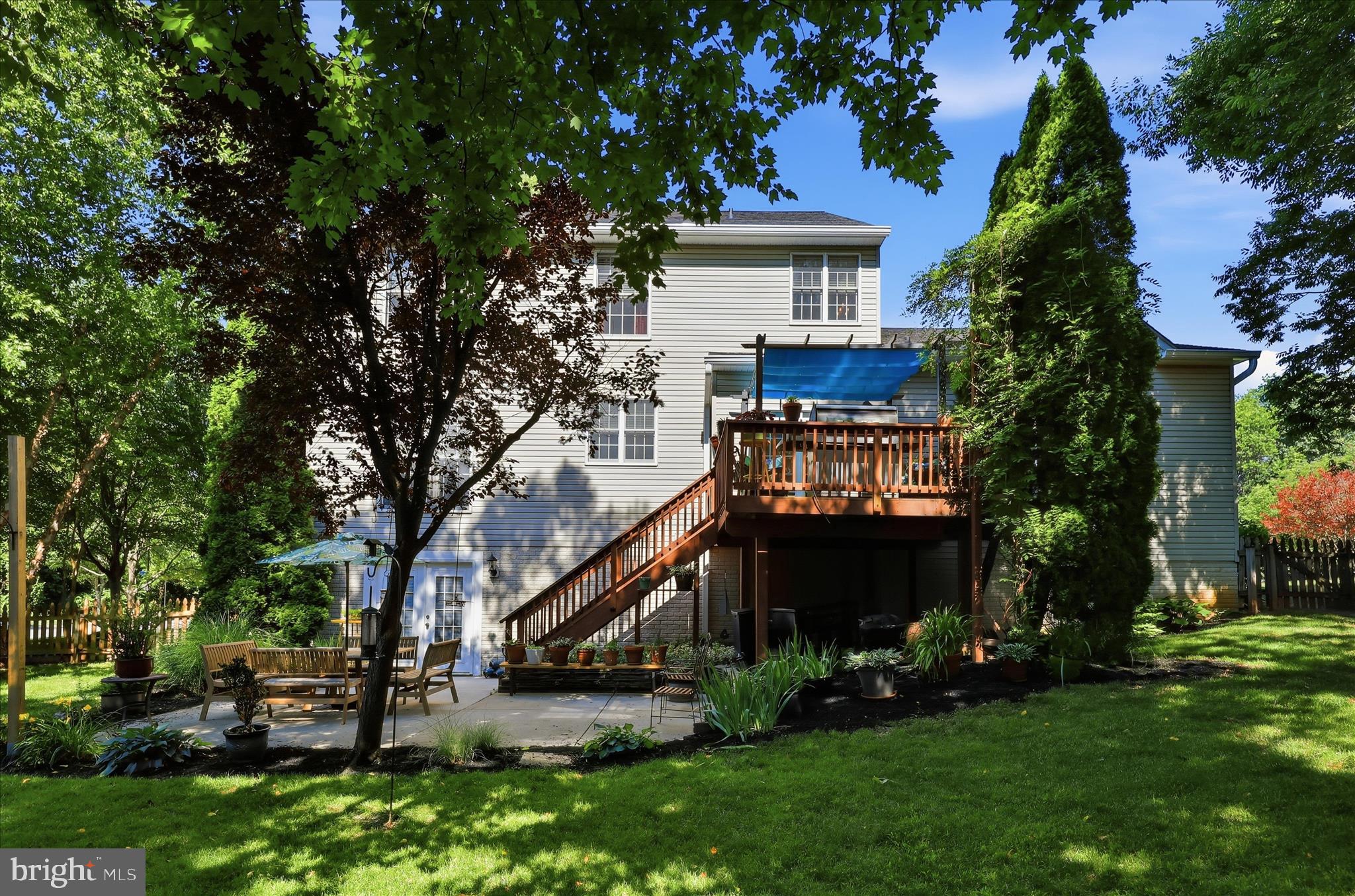 VILLAGE OF RIVER HILL - Residential