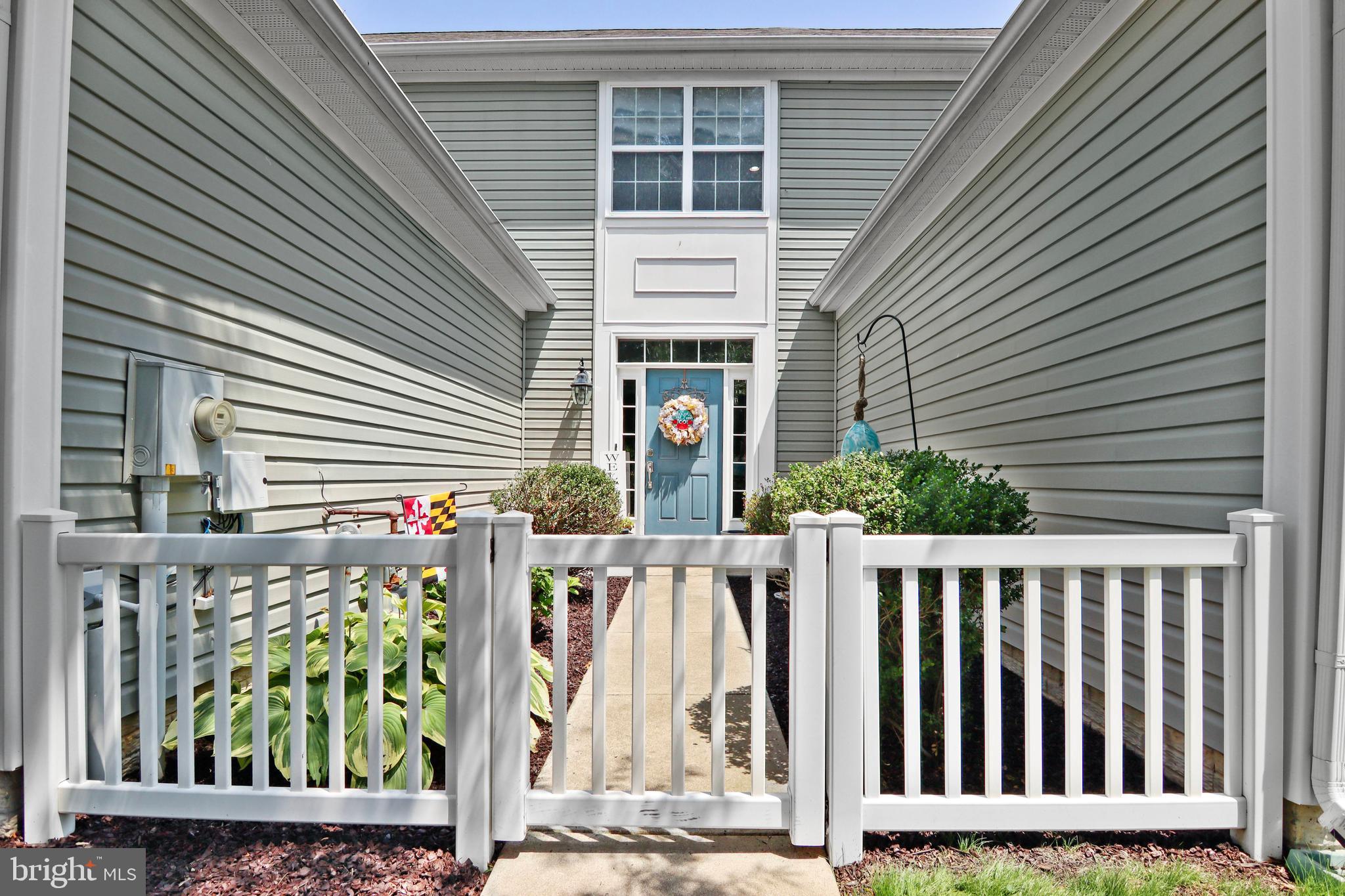 LAKELANDS AT EASTON - Residential