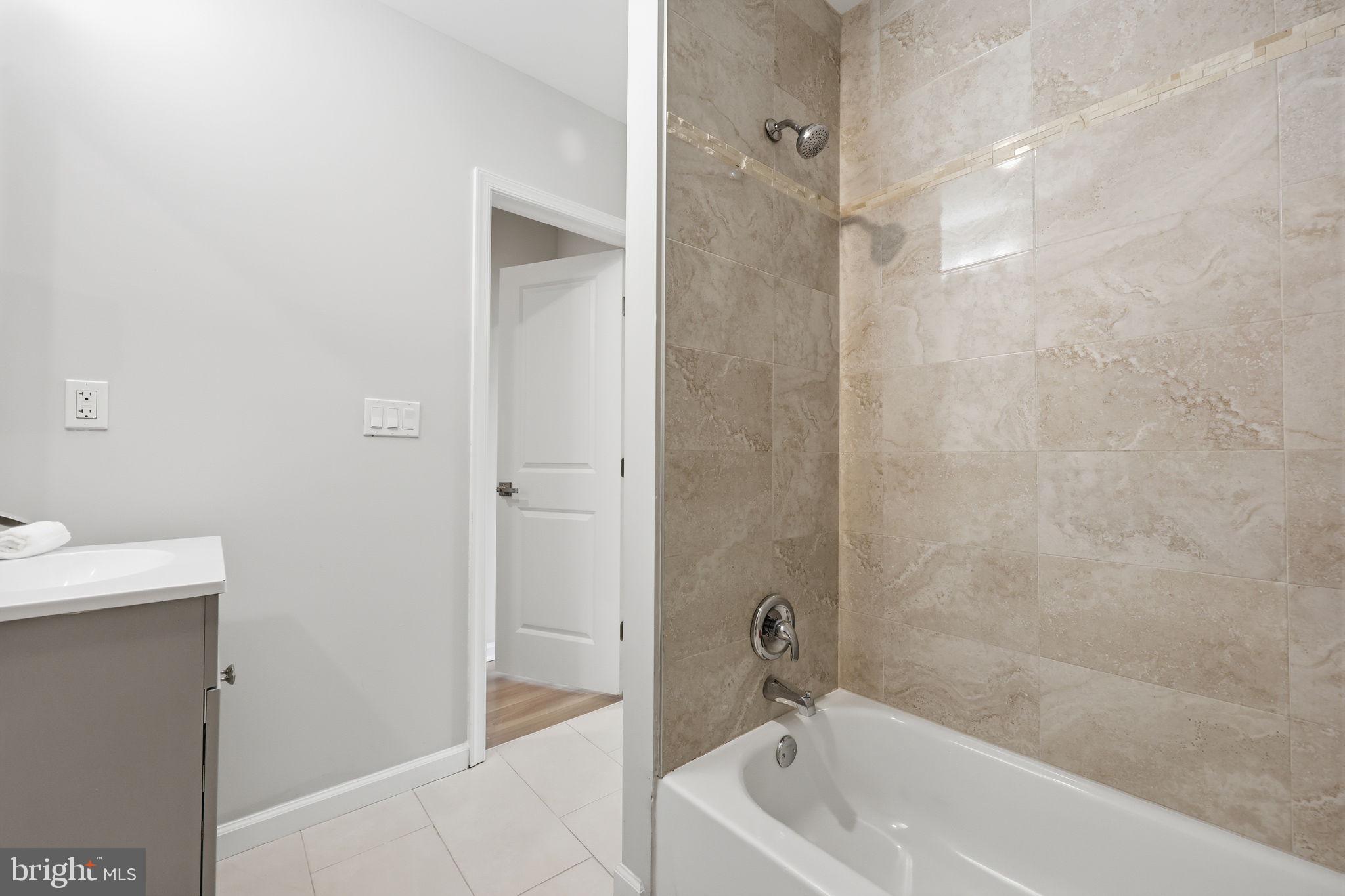 GRAYS FERRY - Residential