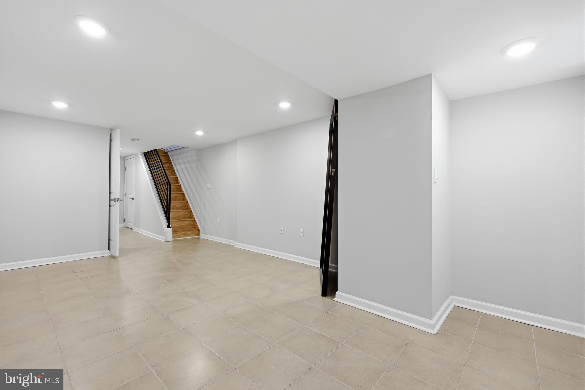 GRAYS FERRY - Residential