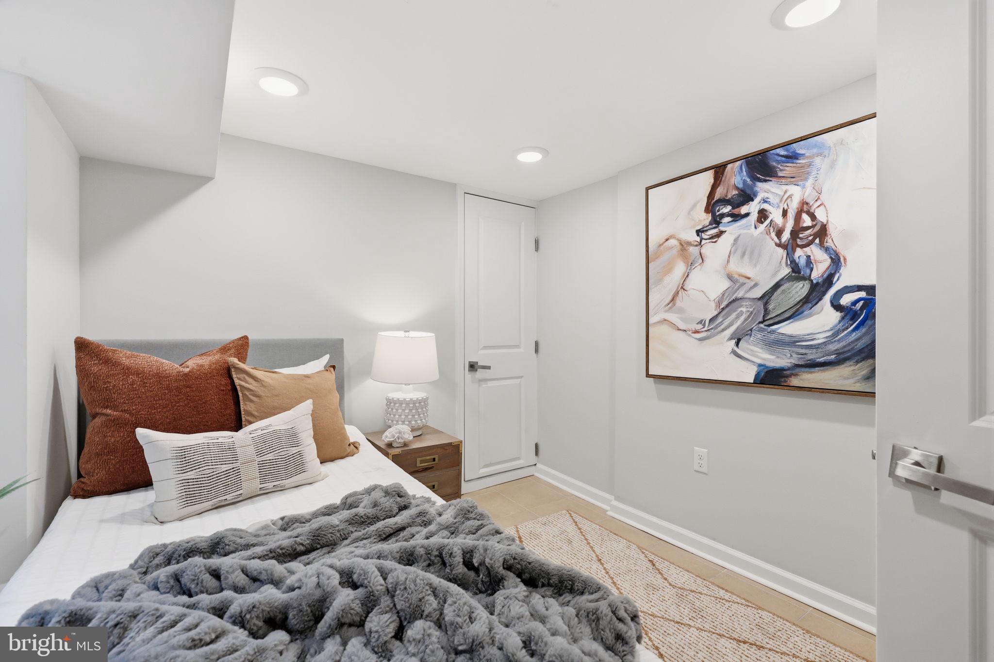 GRAYS FERRY - Residential