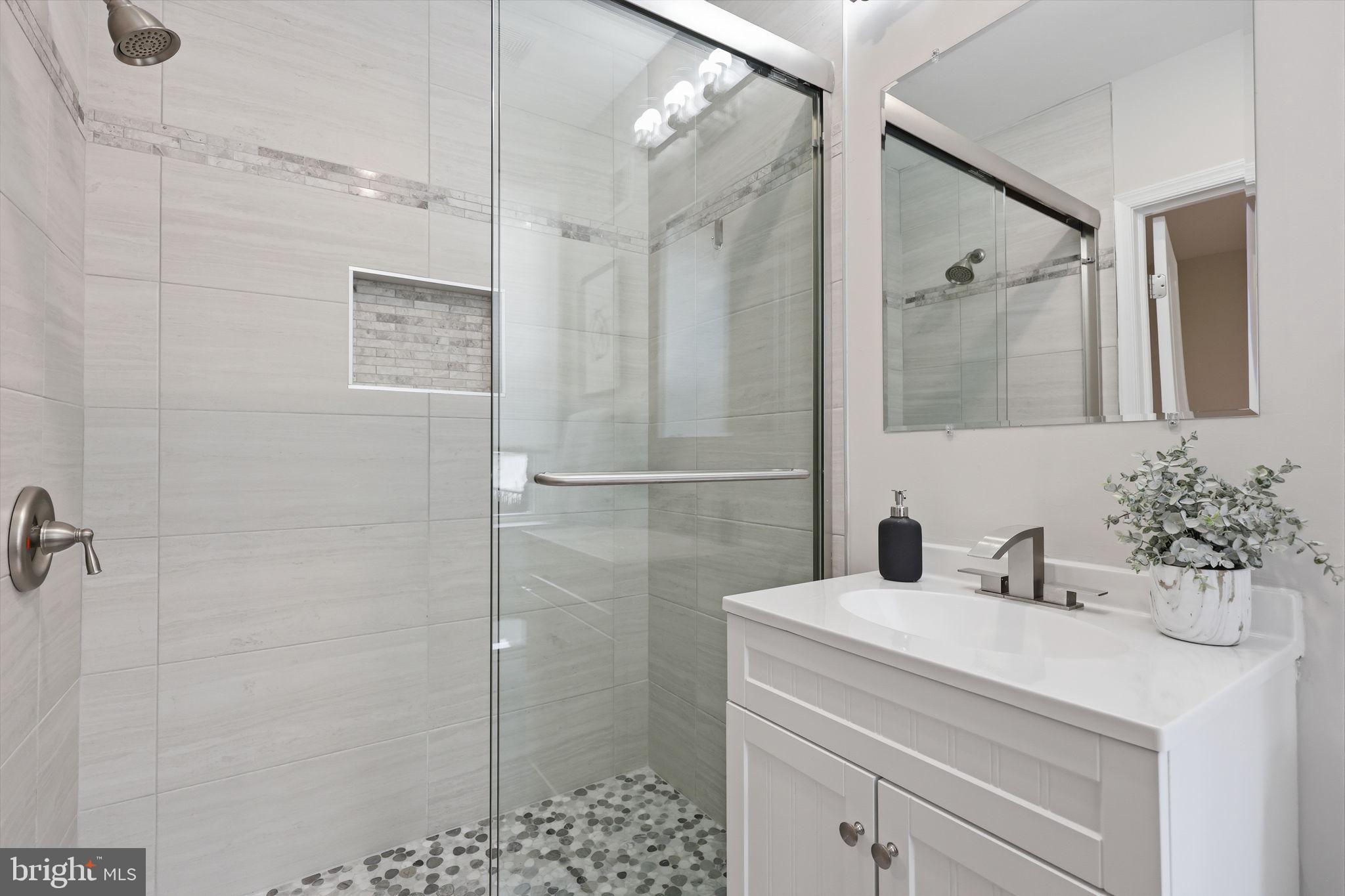 GRAYS FERRY - Residential