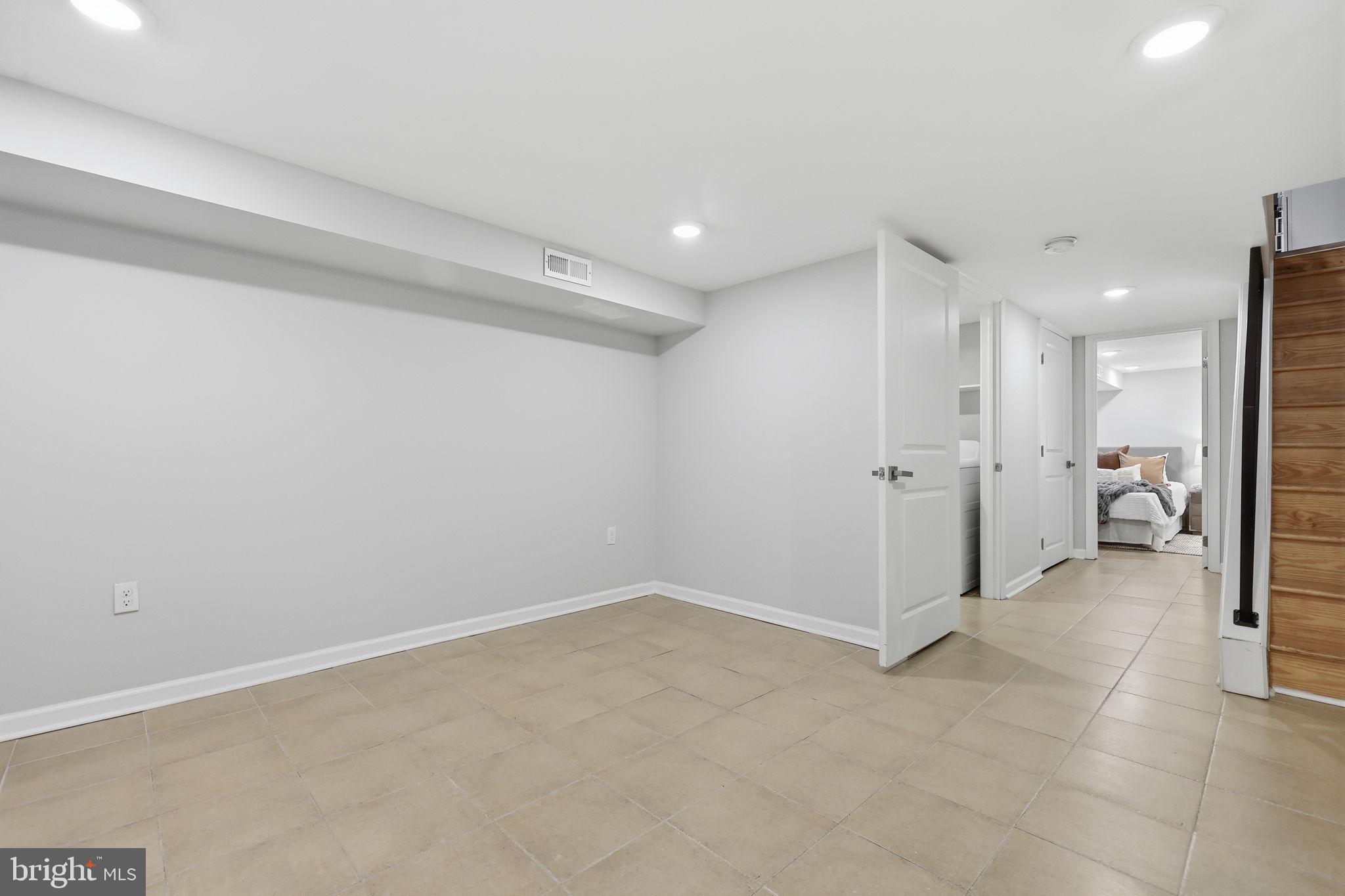 GRAYS FERRY - Residential