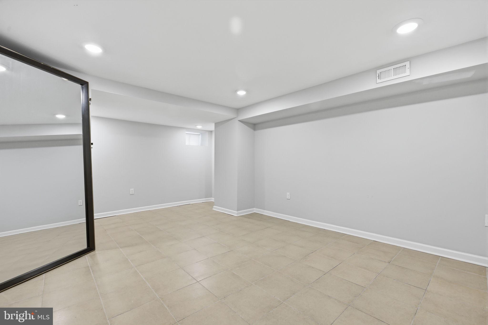 GRAYS FERRY - Residential