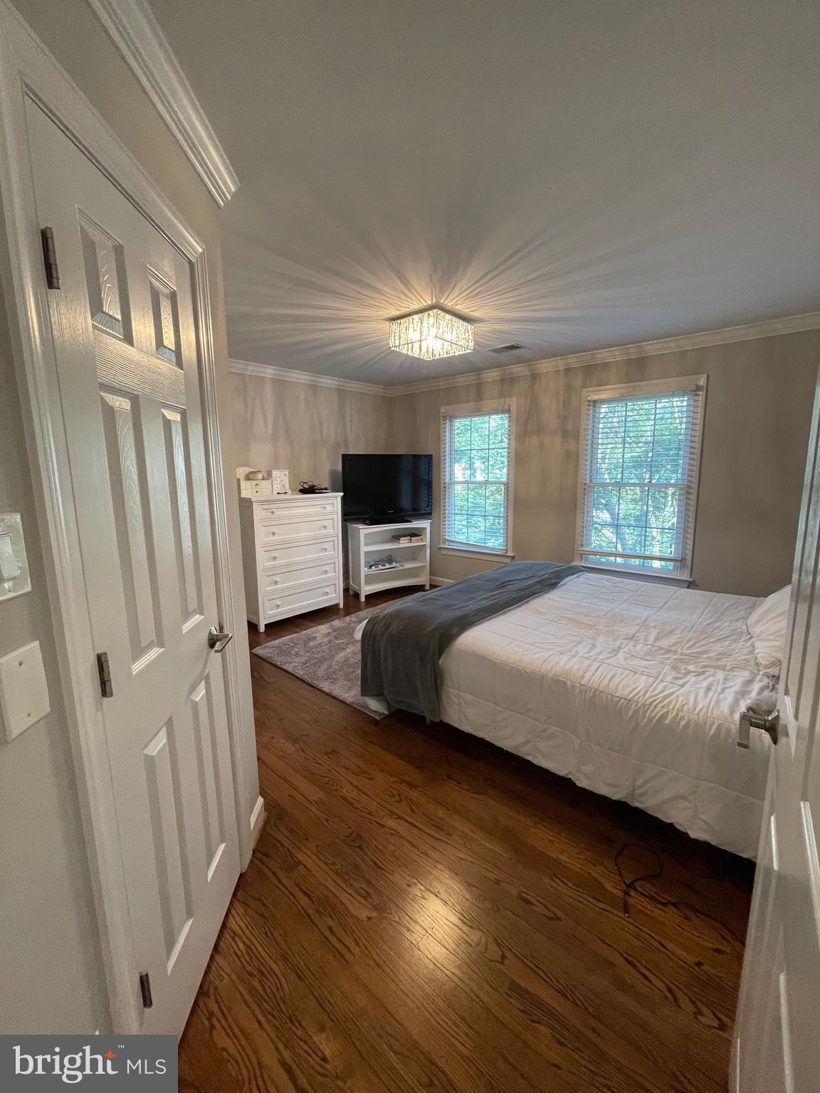 ASHLAWN HILL - Residential
