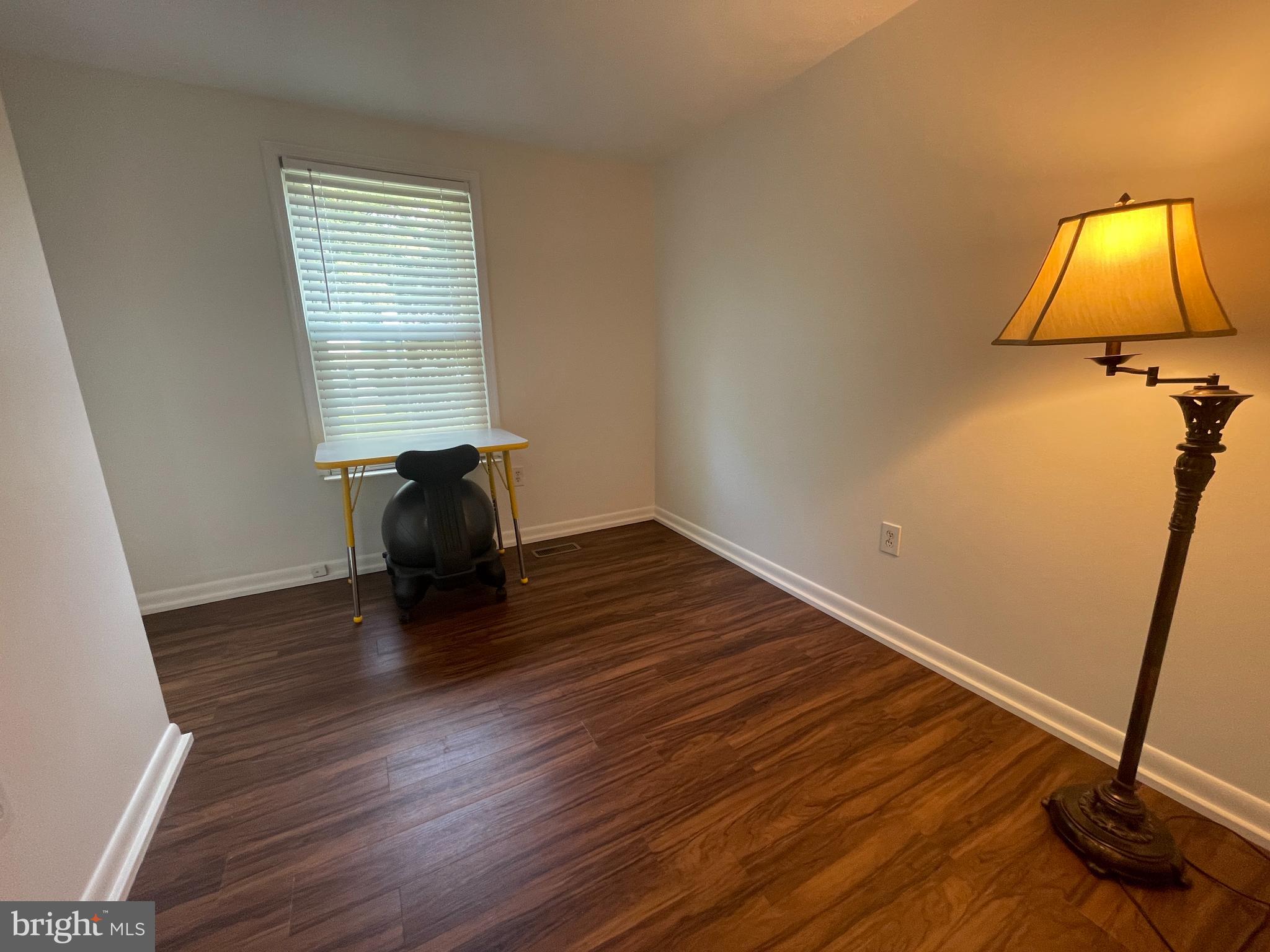WHISPERING WOODS - Residential
