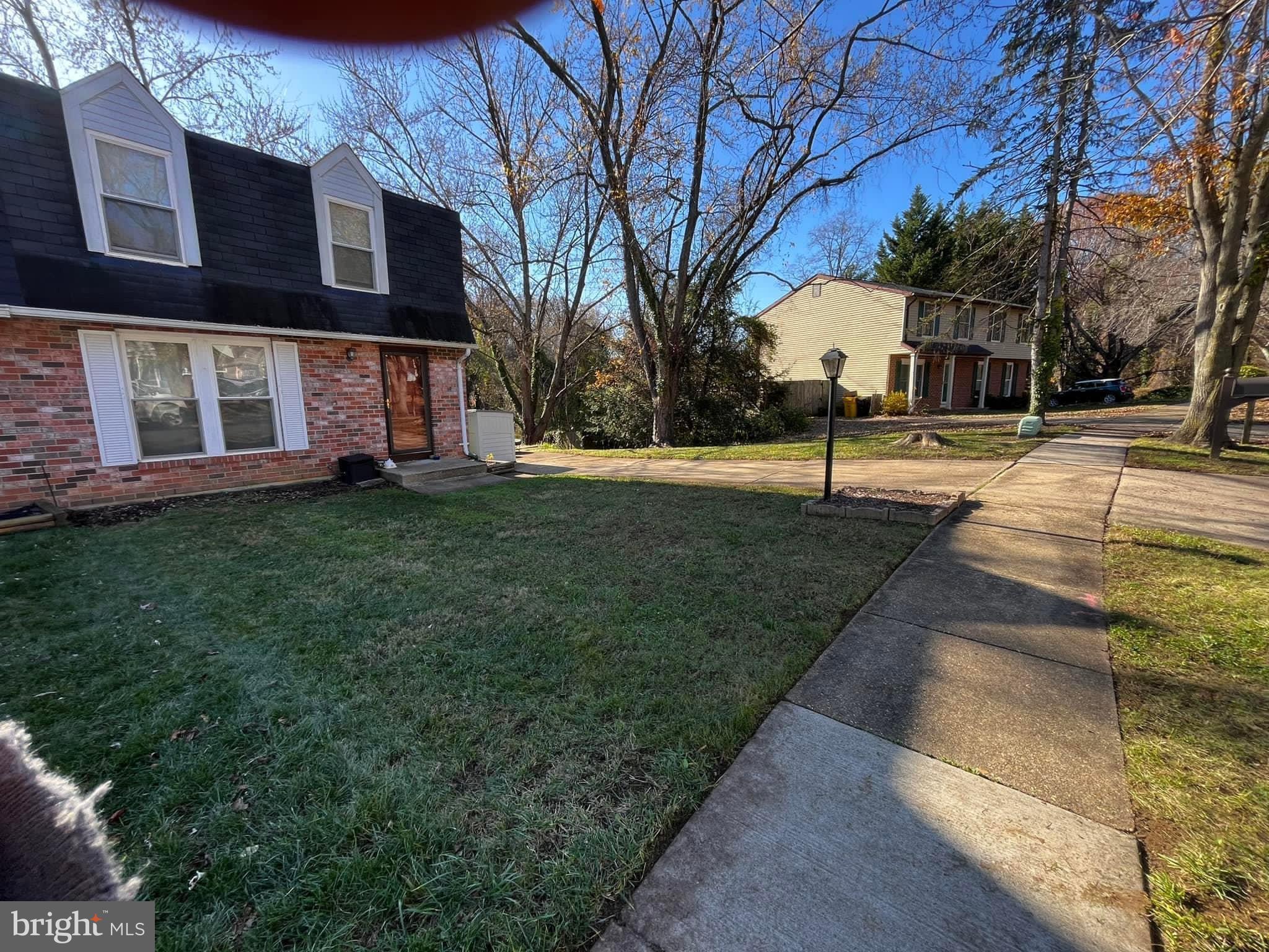 WHISPERING WOODS - Residential