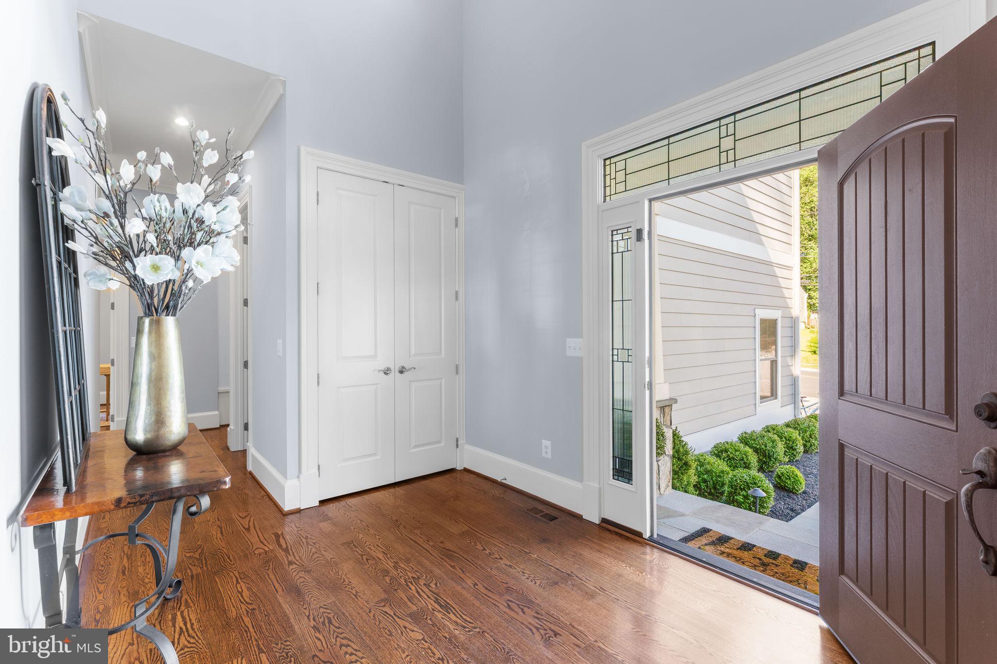 VIENNA WOODS - Residential