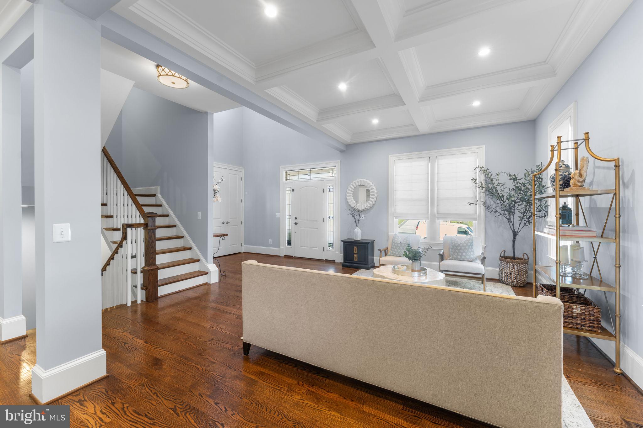 VIENNA WOODS - Residential