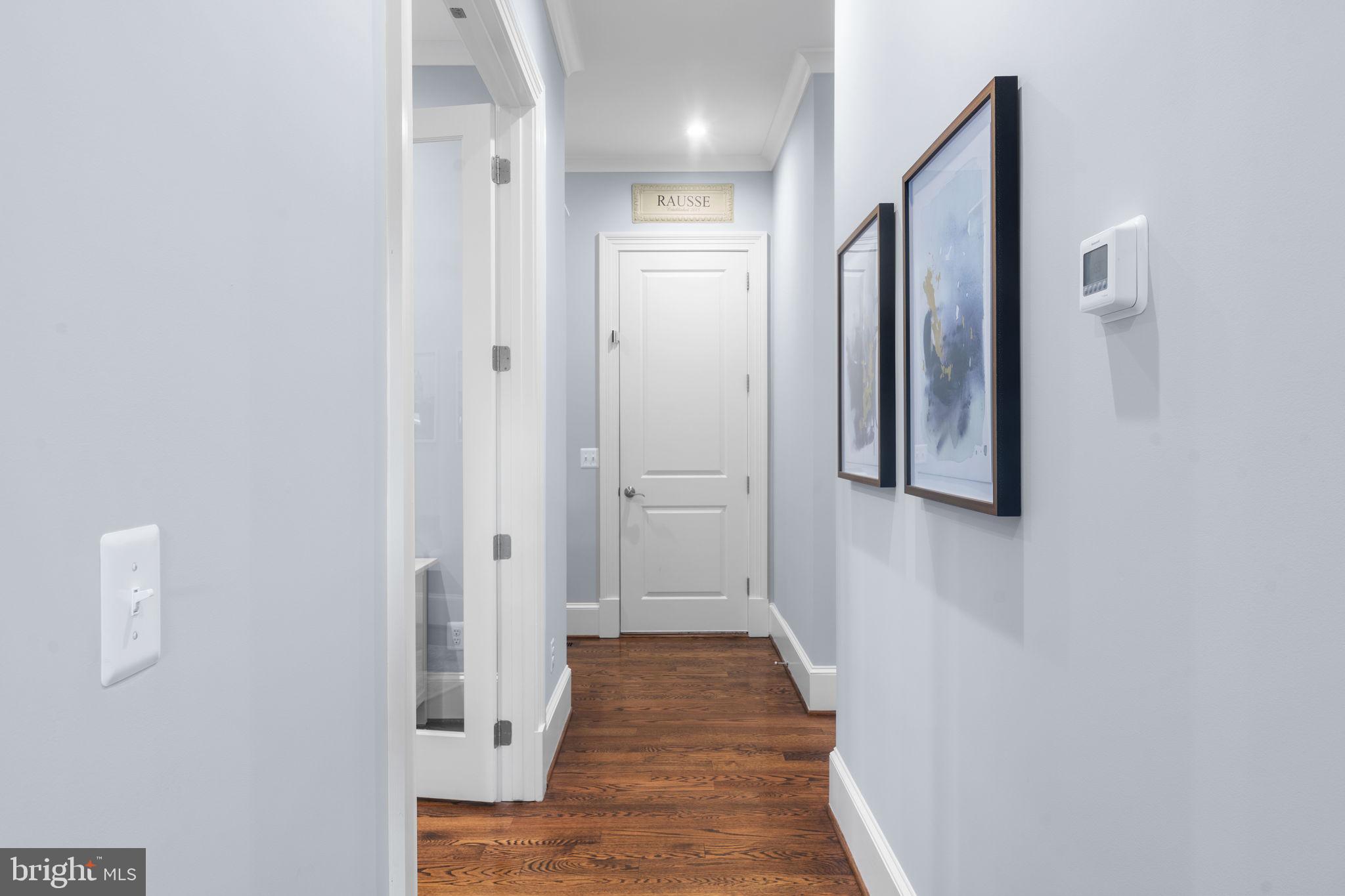 VIENNA WOODS - Residential