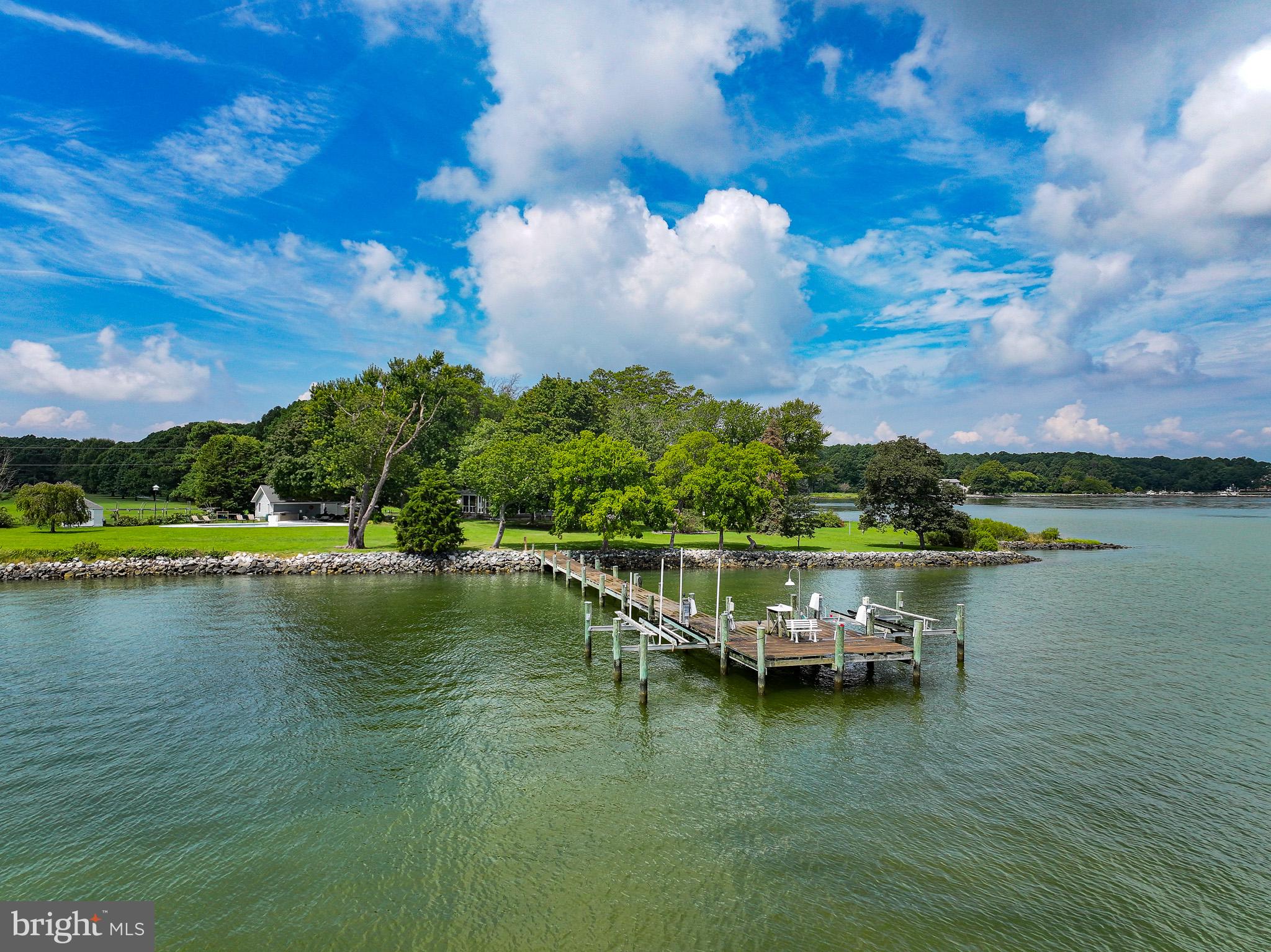 ELSTON SHORES - Residential