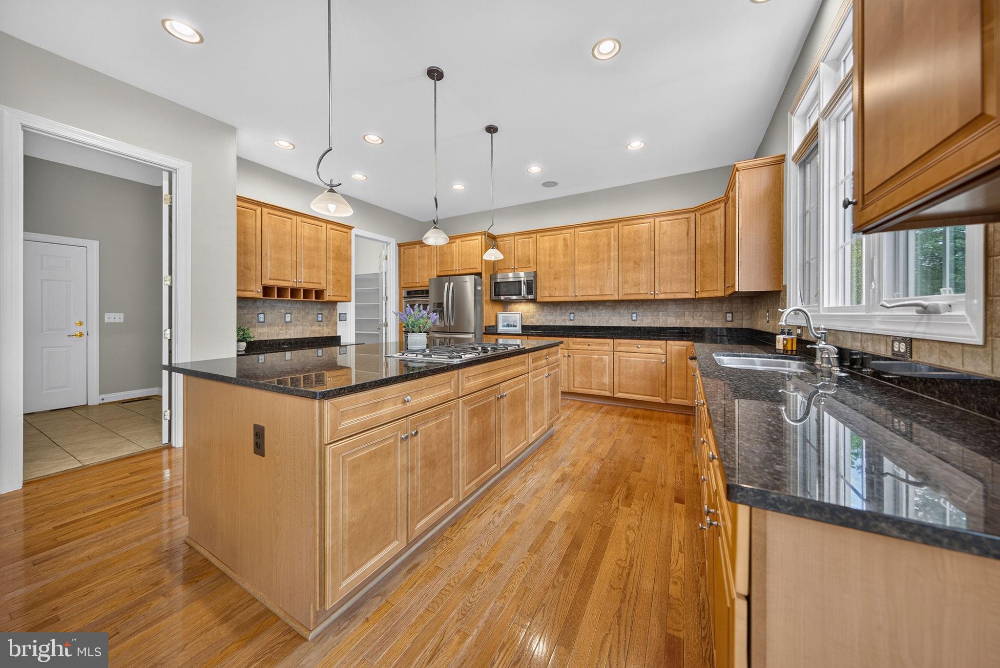BROADOAK - Residential