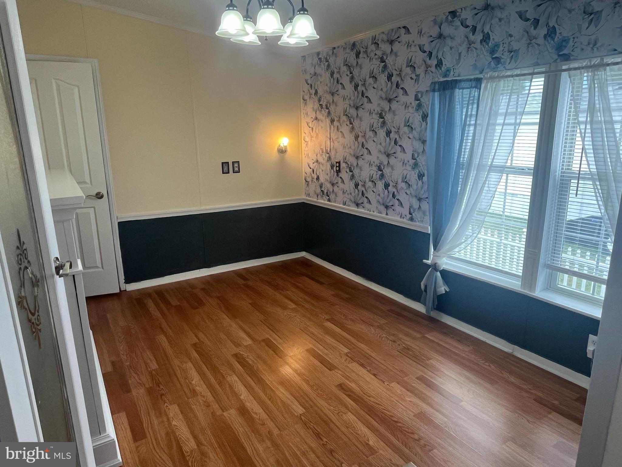 ROYAL CREST ESTATES - Residential