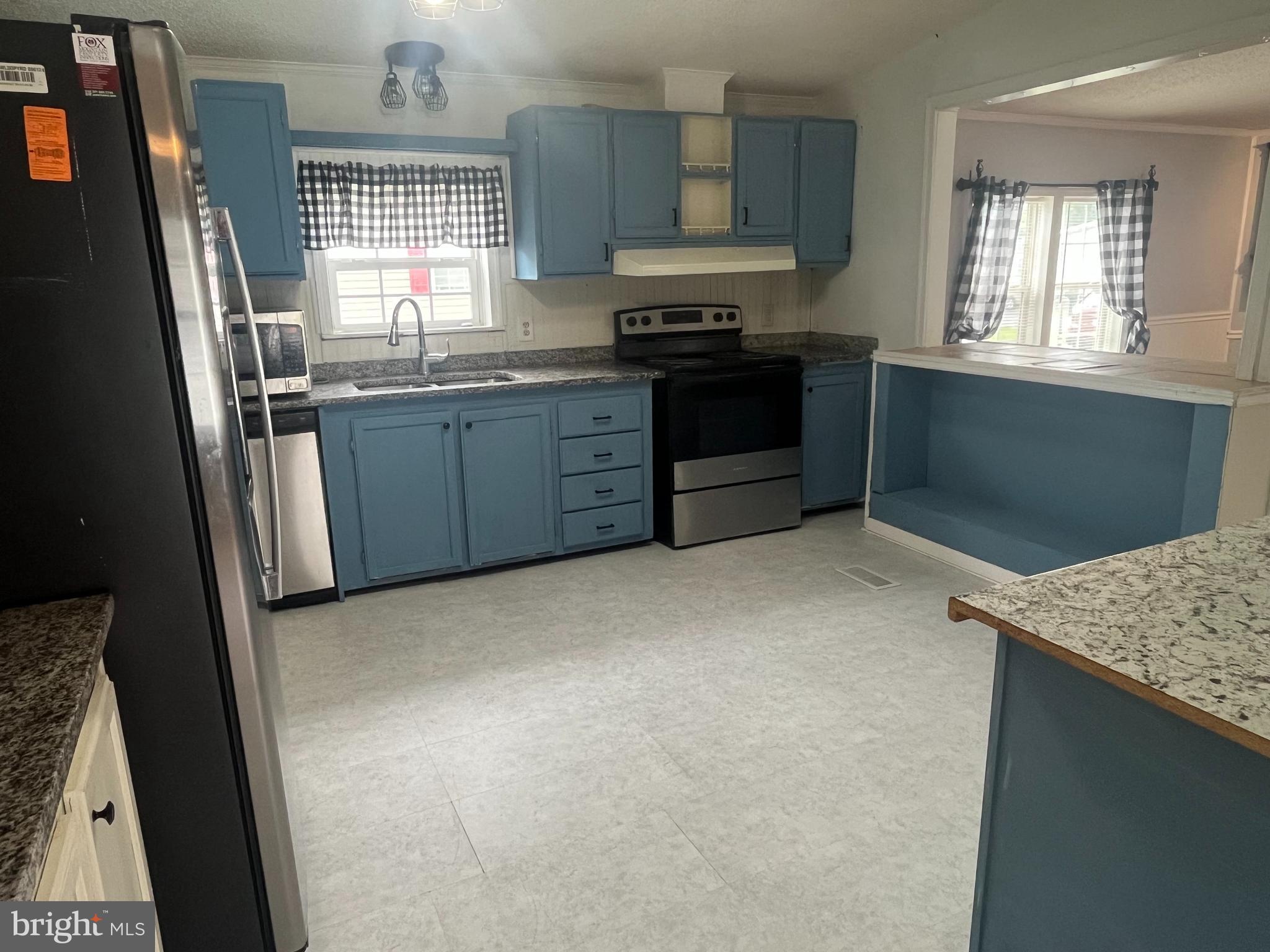 ROYAL CREST ESTATES - Residential