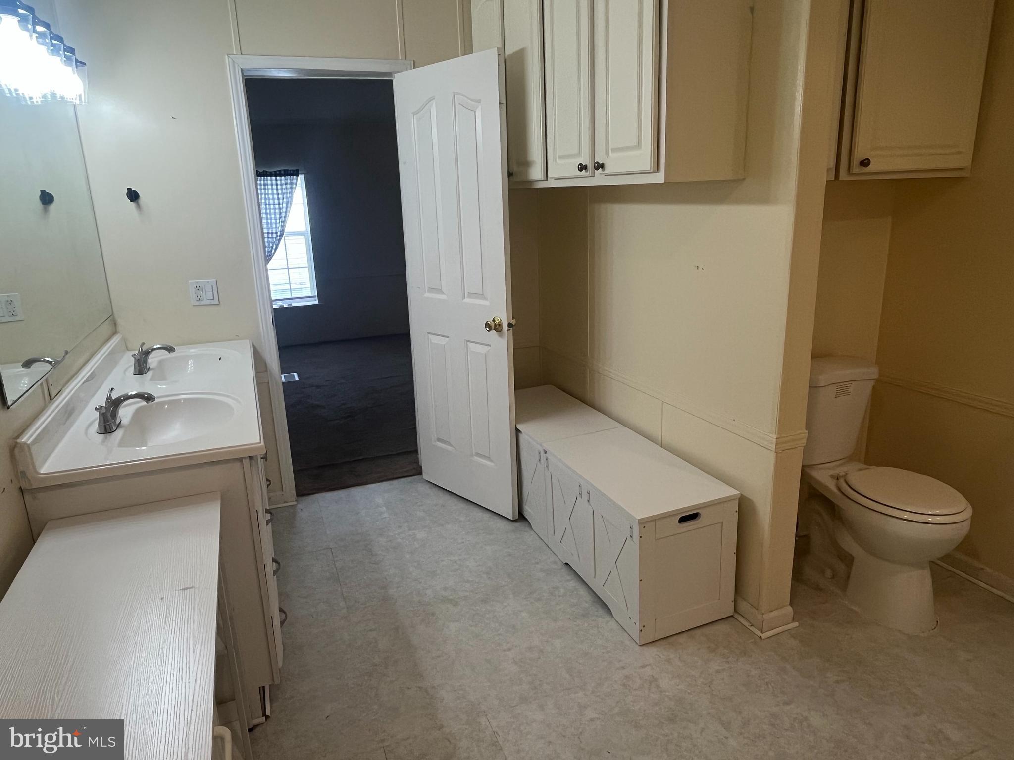 ROYAL CREST ESTATES - Residential