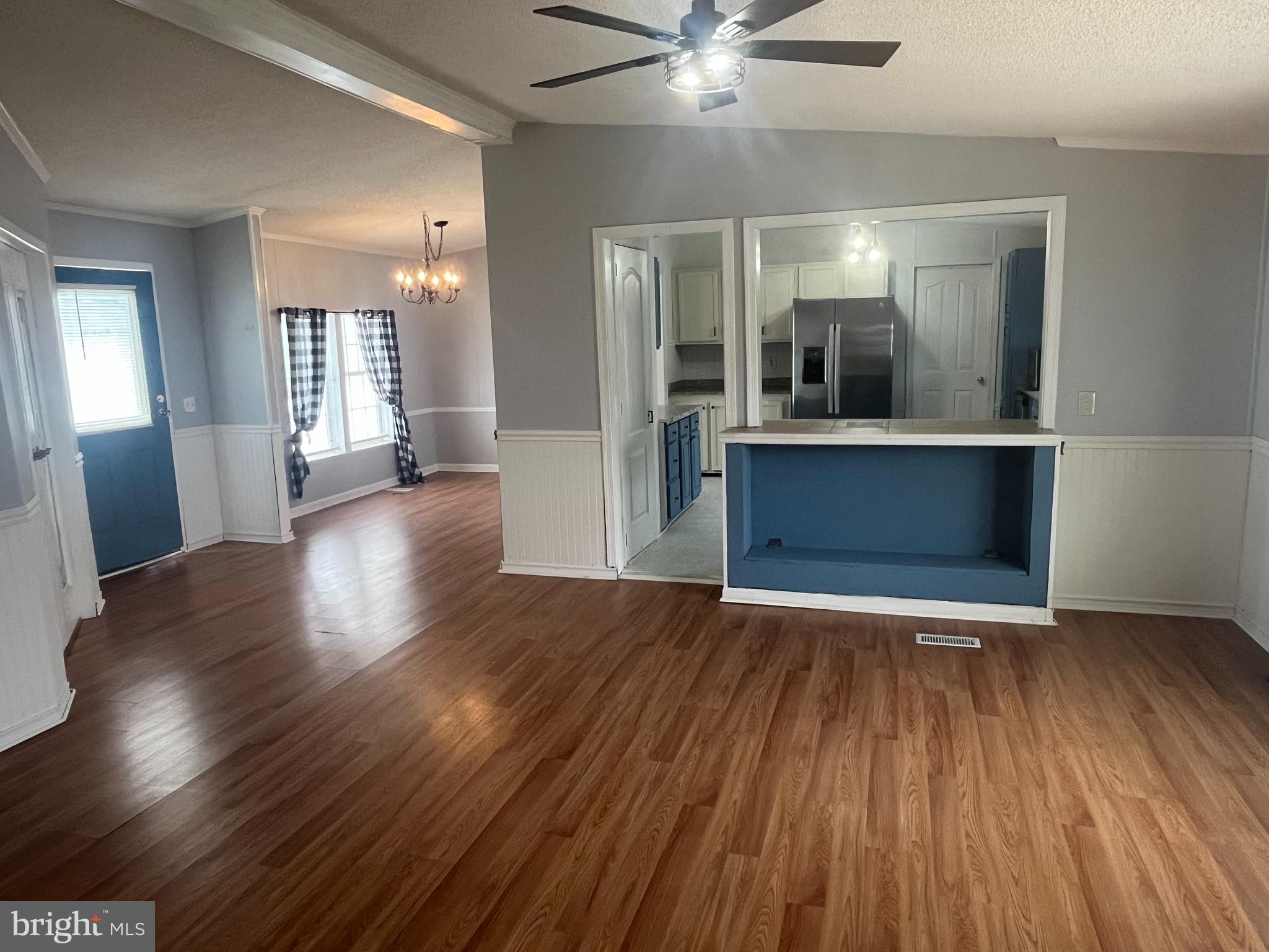 ROYAL CREST ESTATES - Residential