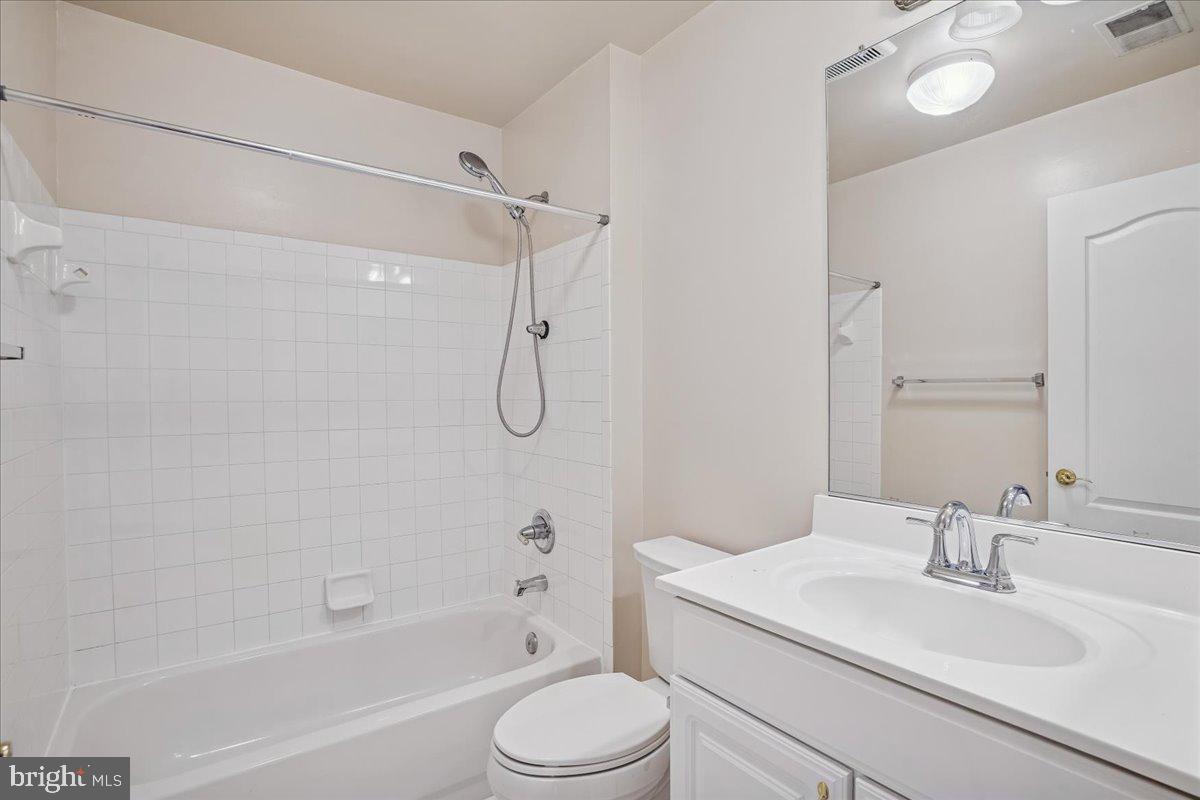 WAVERLY WOODS - Residential Lease