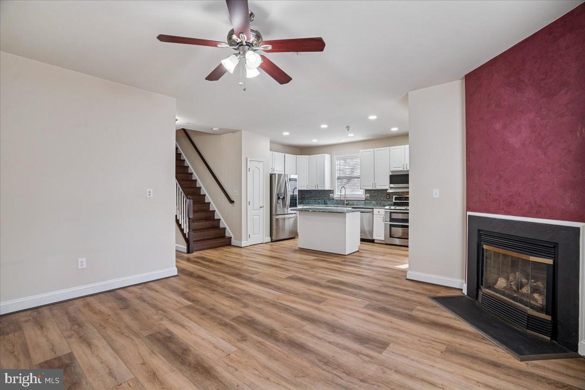 WAVERLY WOODS - Residential Lease