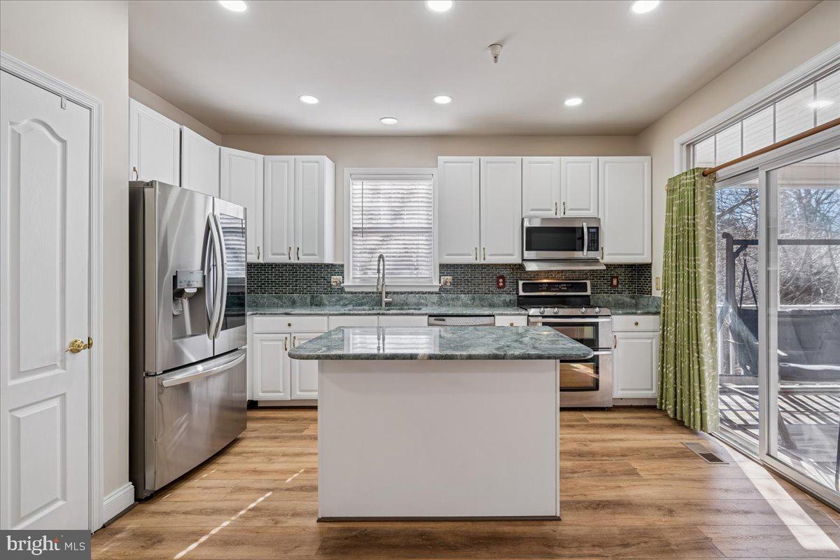WAVERLY WOODS - Residential Lease