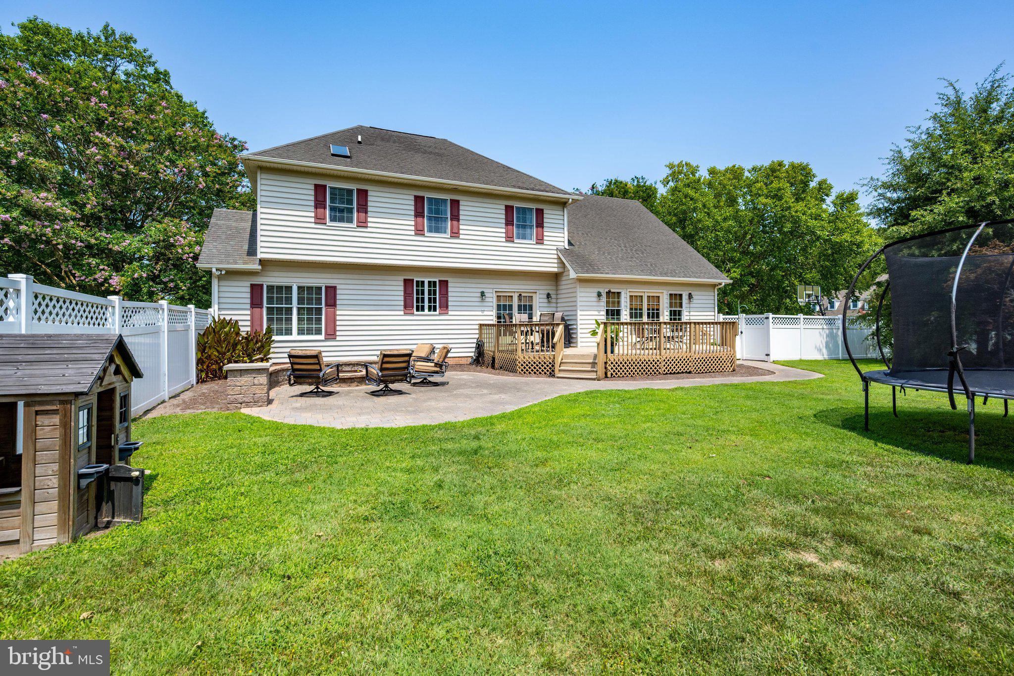 COUNTRY CLUB SOUTH - Residential