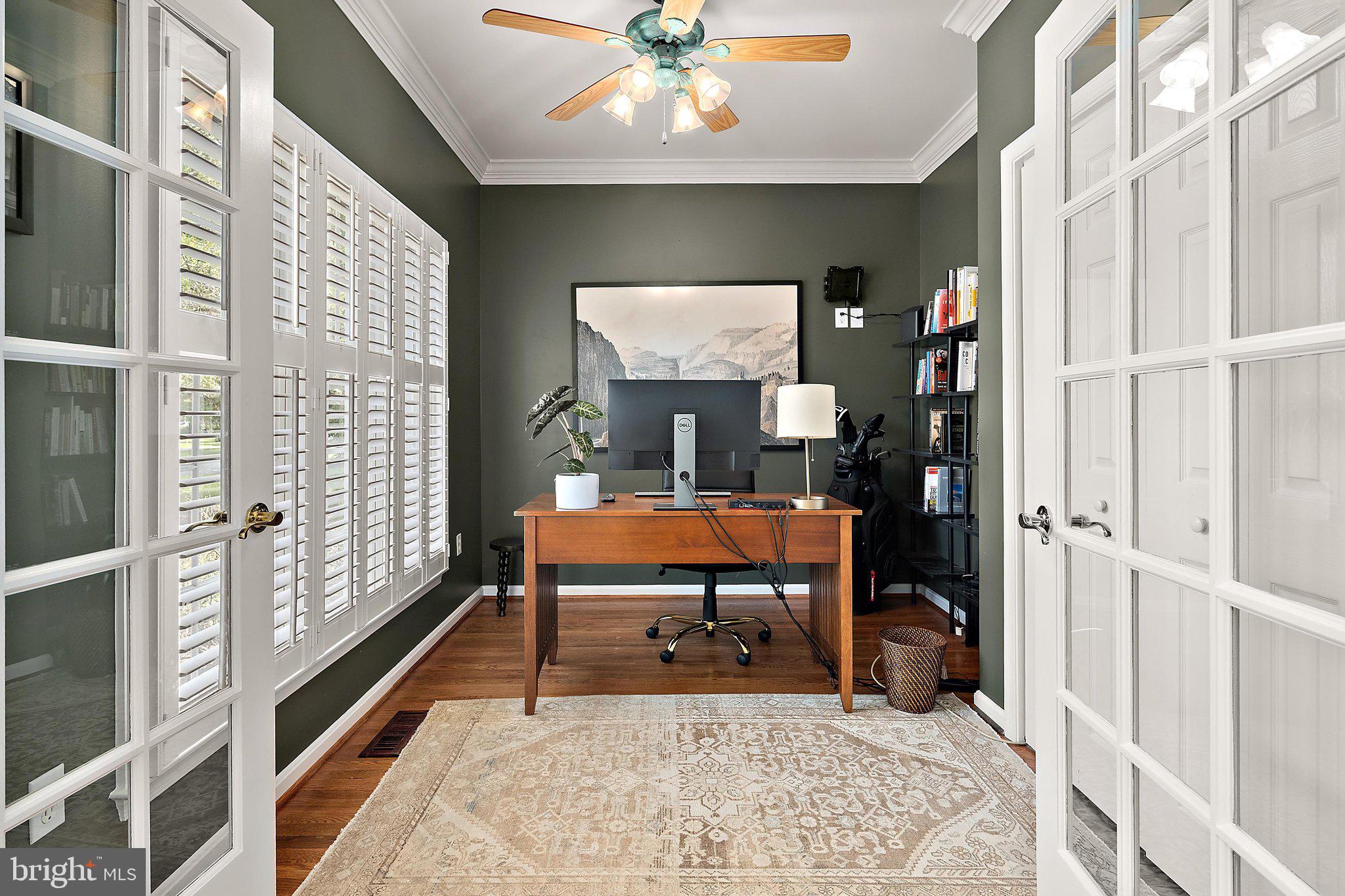 COUNTRY CLUB SOUTH - Residential