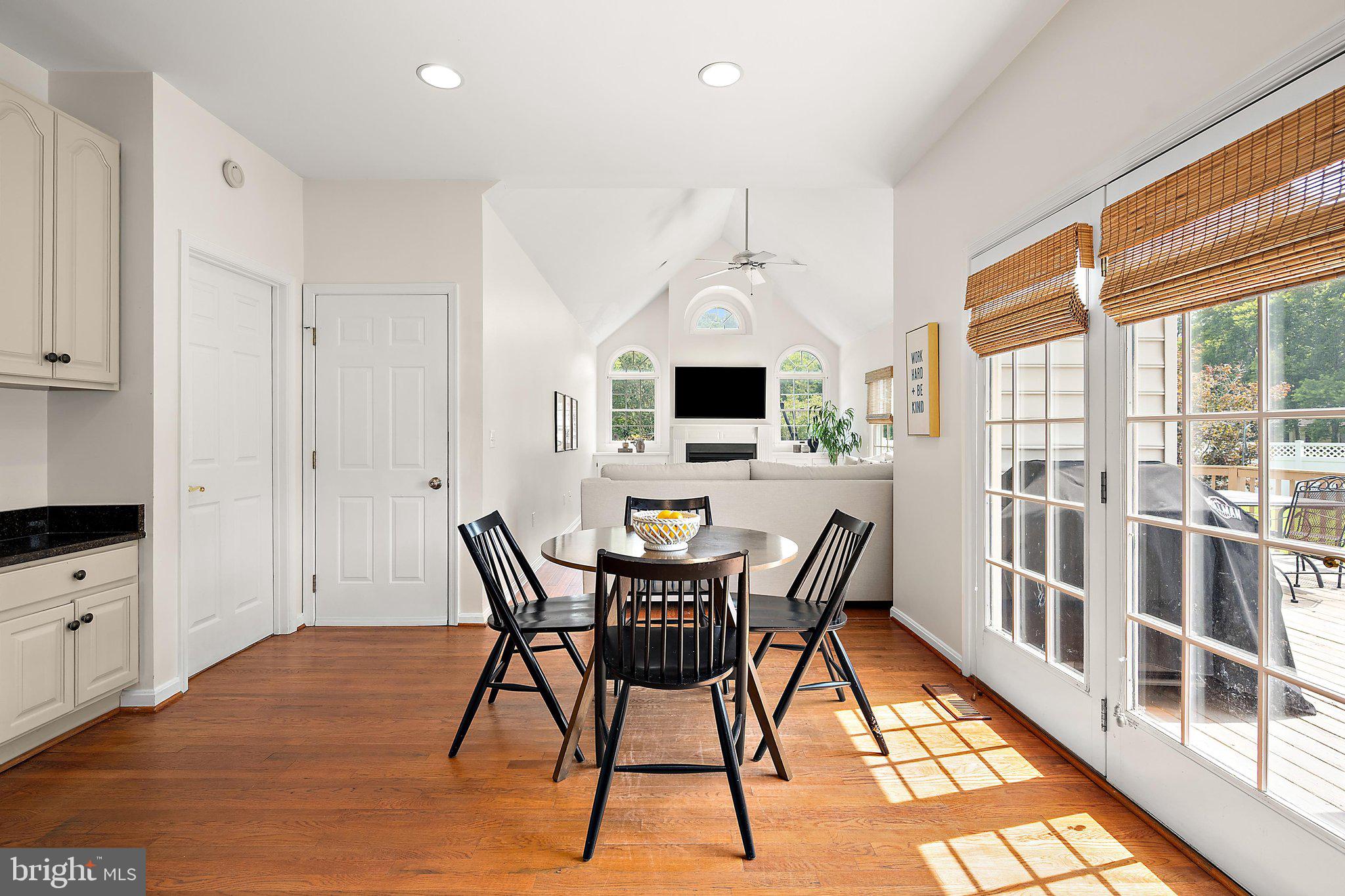 COUNTRY CLUB SOUTH - Residential