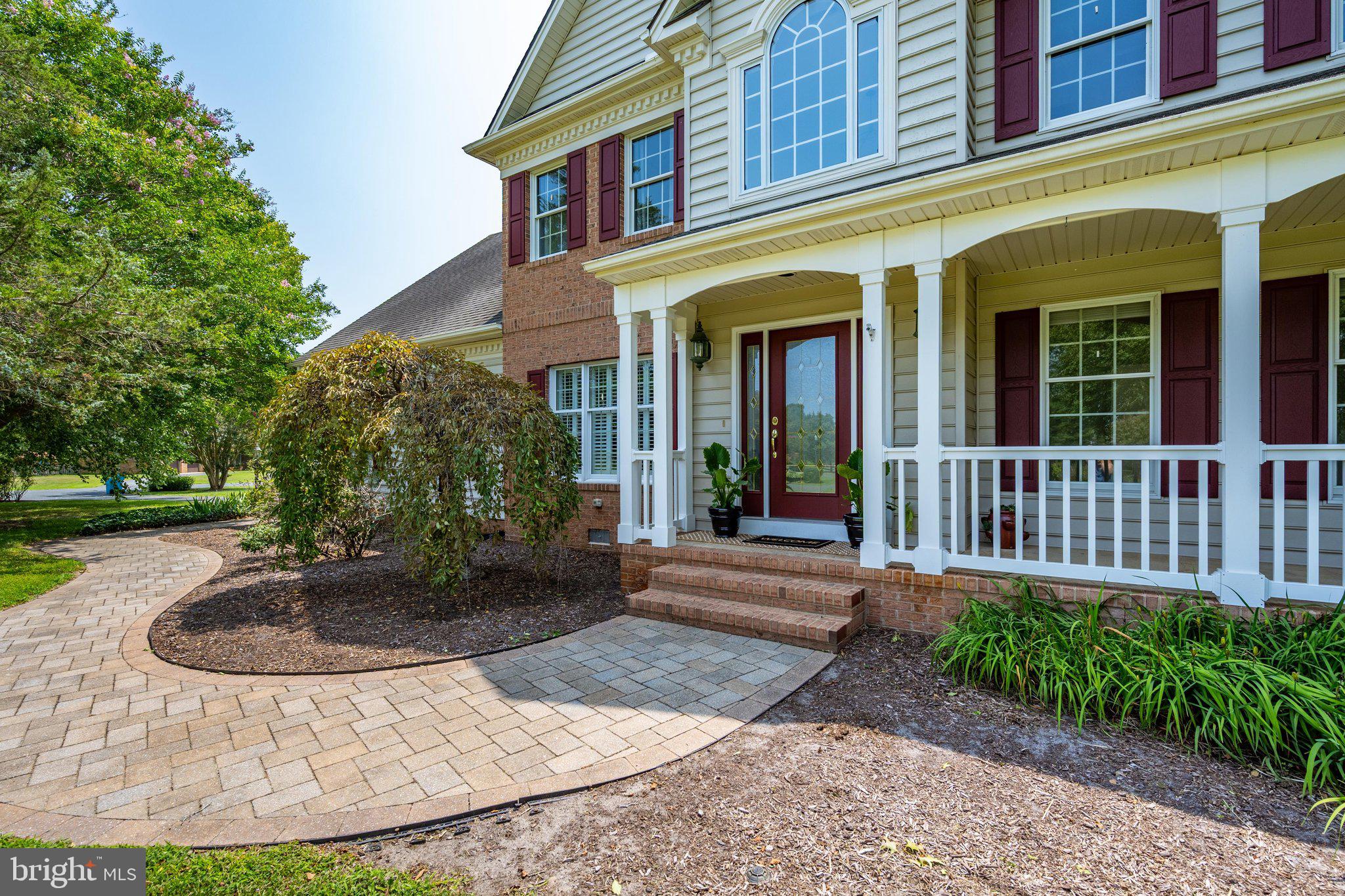 COUNTRY CLUB SOUTH - Residential