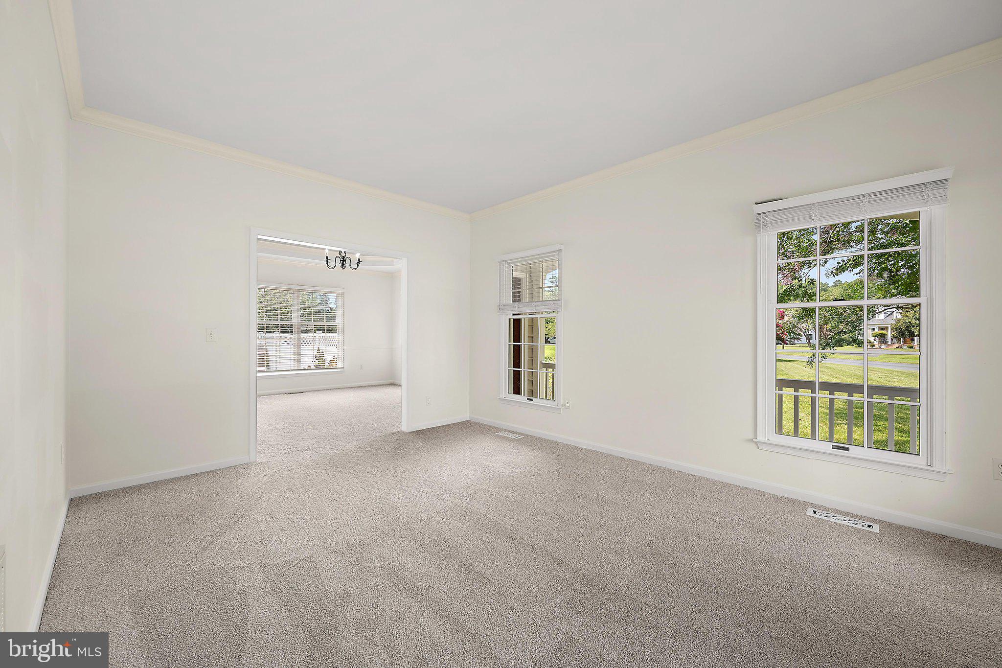 COUNTRY CLUB SOUTH - Residential
