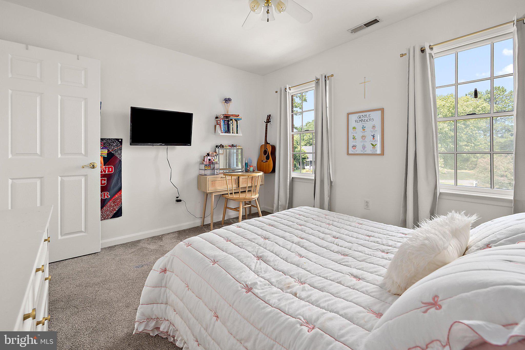 COUNTRY CLUB SOUTH - Residential
