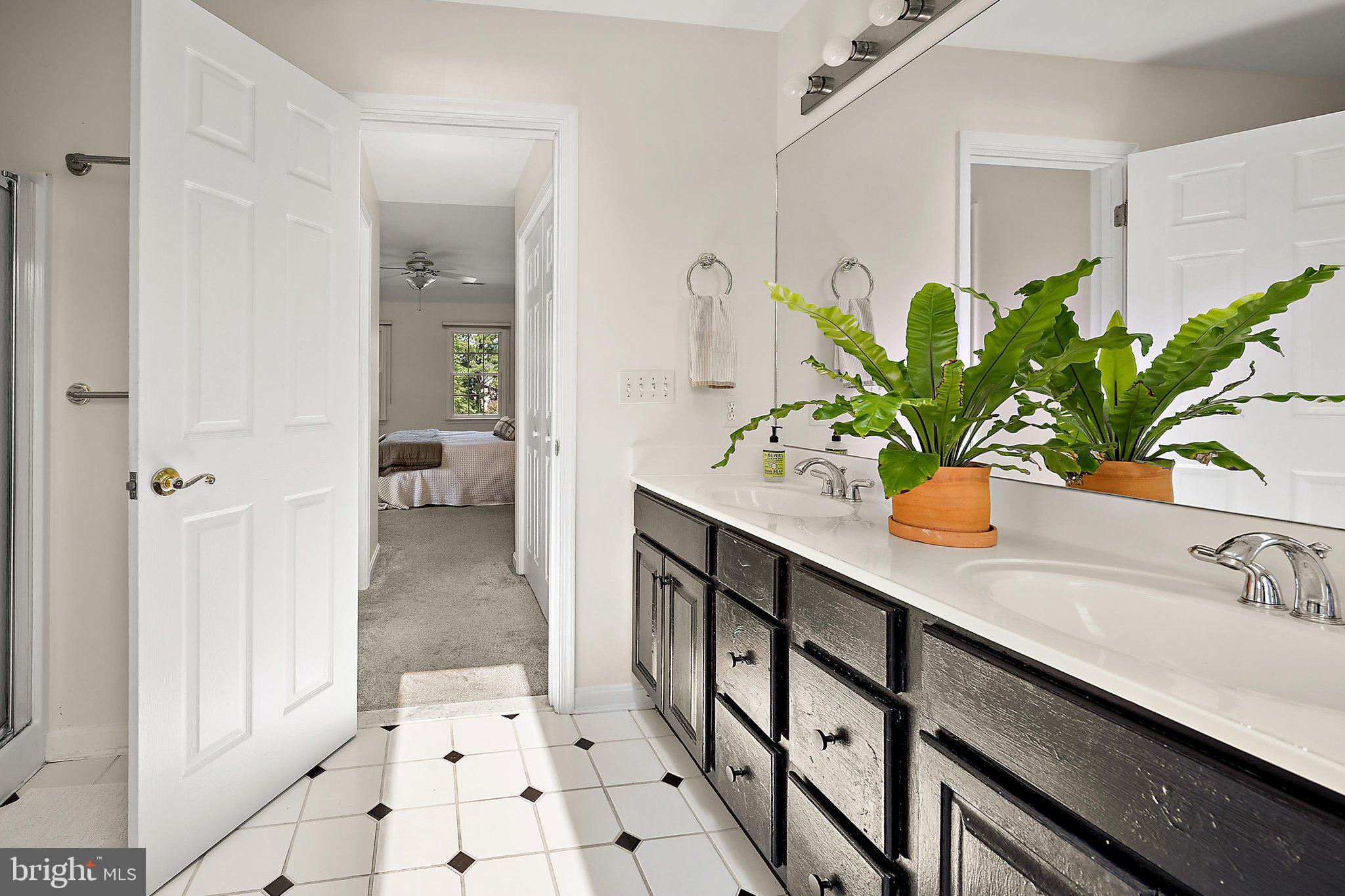 COUNTRY CLUB SOUTH - Residential