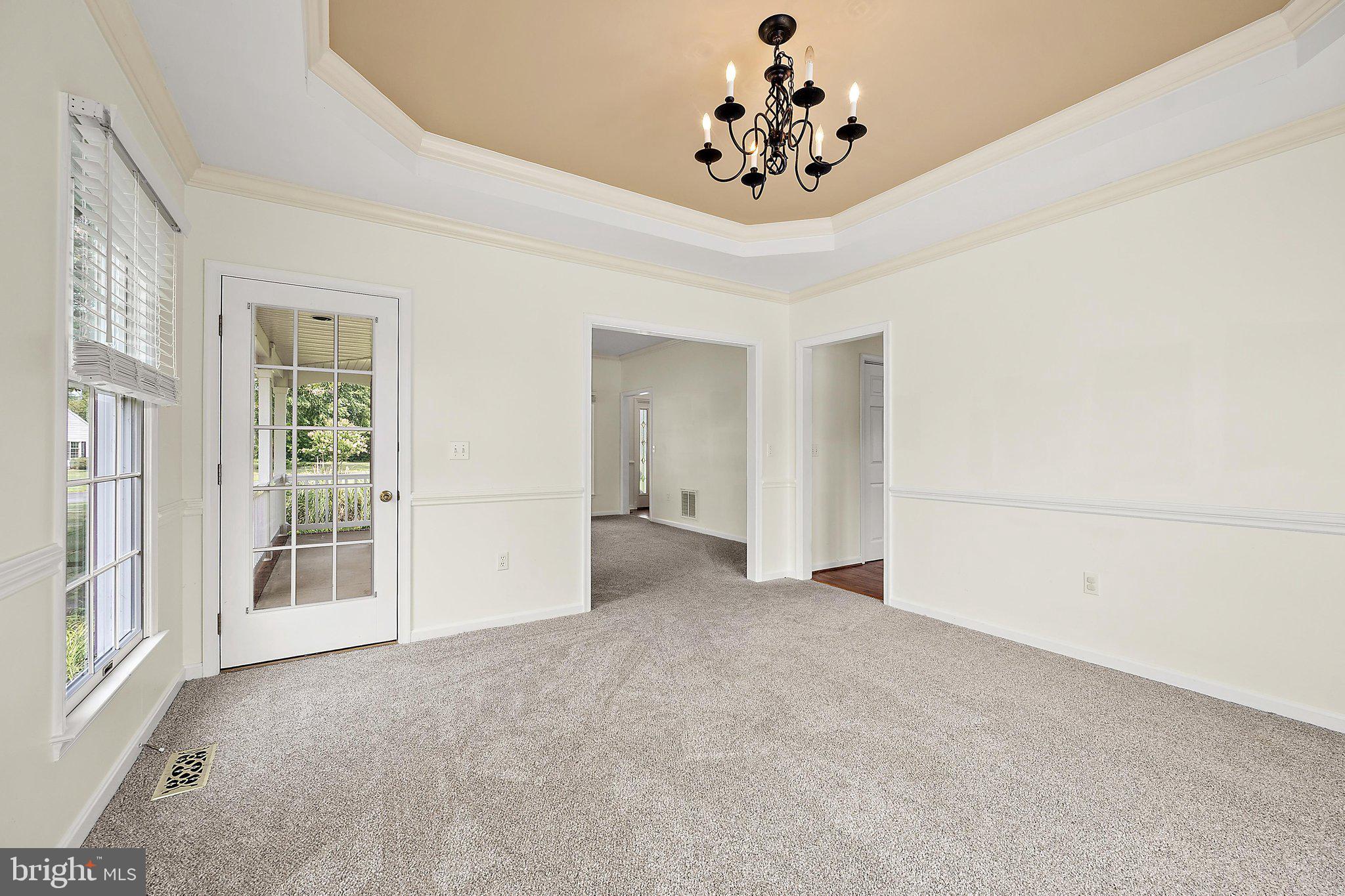 COUNTRY CLUB SOUTH - Residential