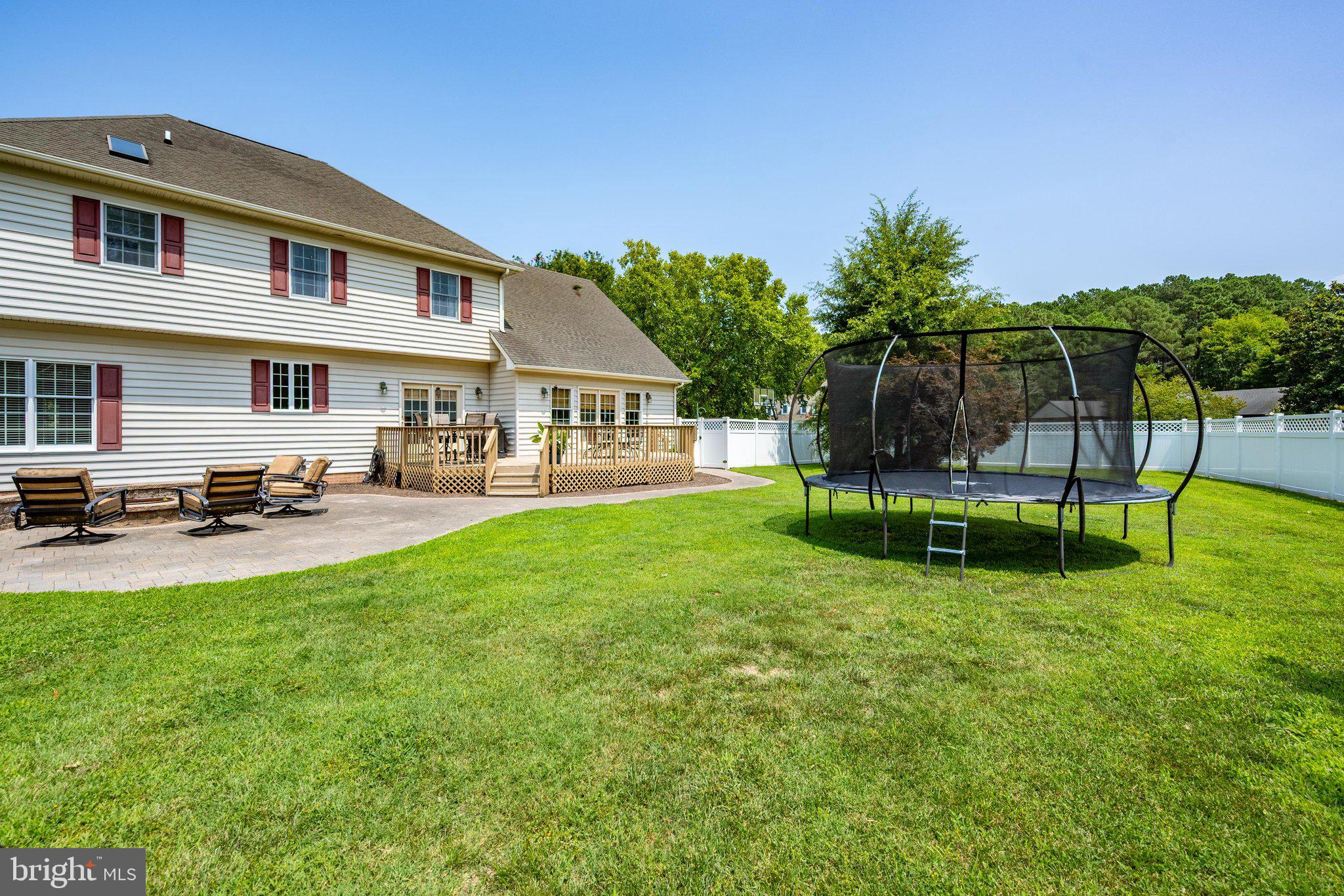 COUNTRY CLUB SOUTH - Residential