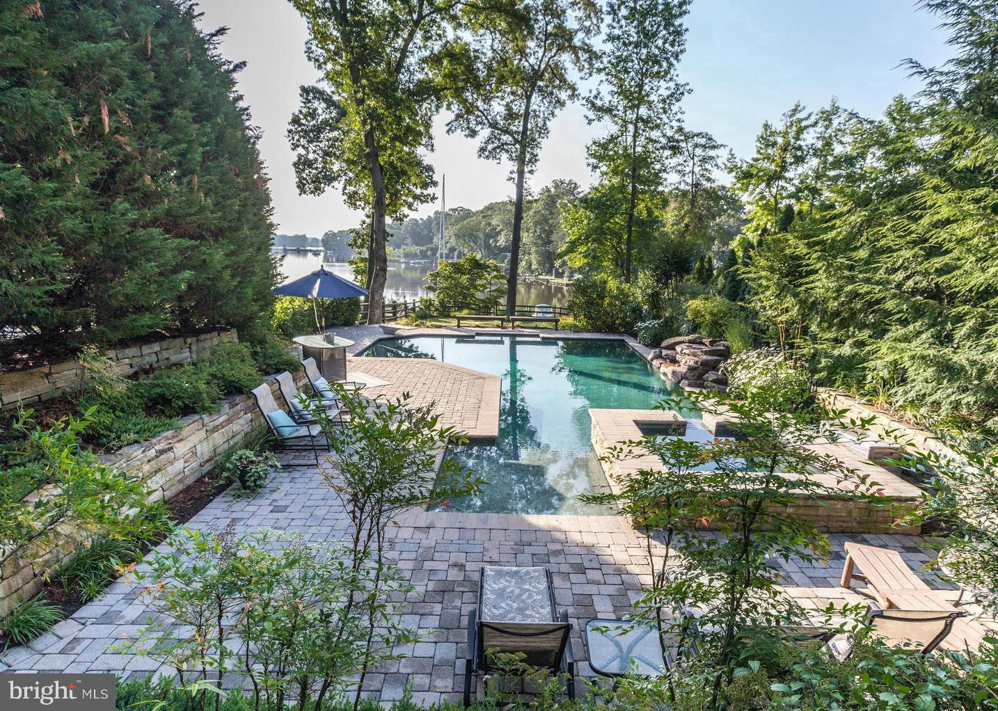 MAGOTHY BEACH - Residential