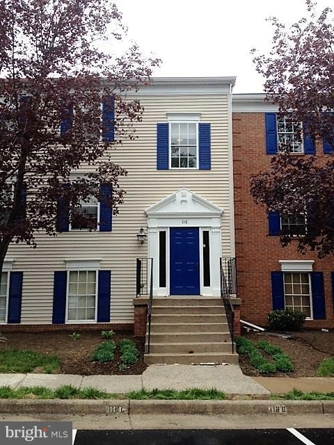 FOX CHAPEL AT TUDOR KNOLLS - Residential Lease