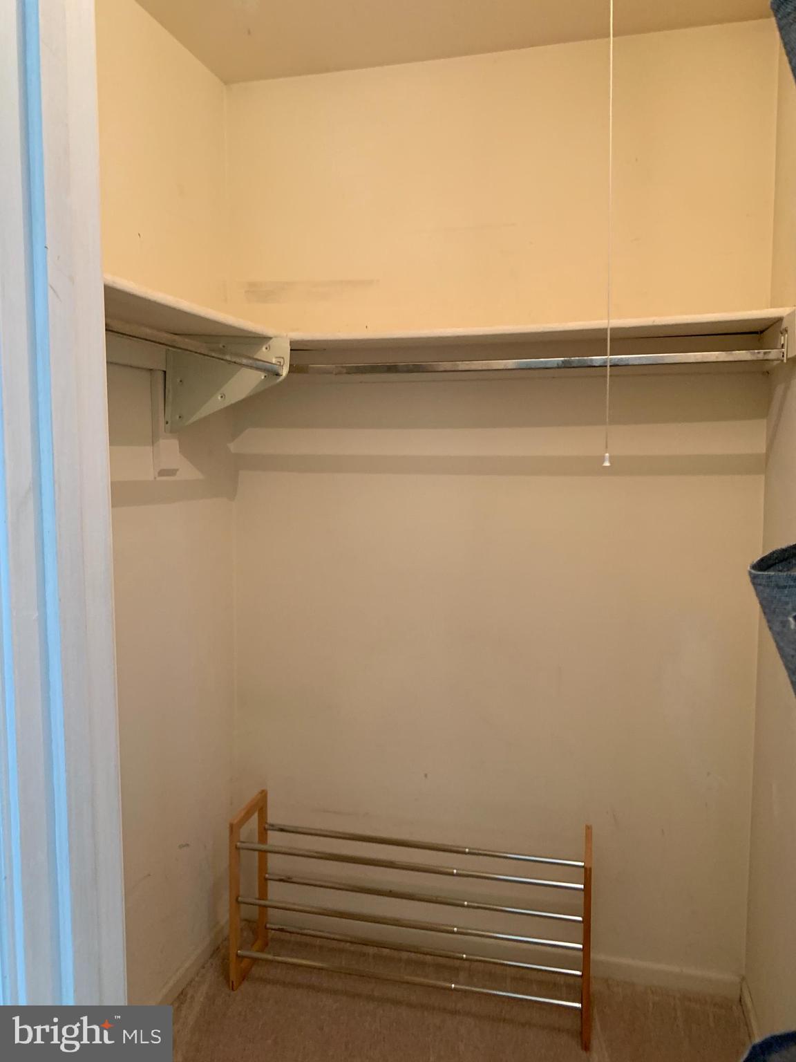 FOX CHAPEL AT TUDOR KNOLLS - Residential Lease
