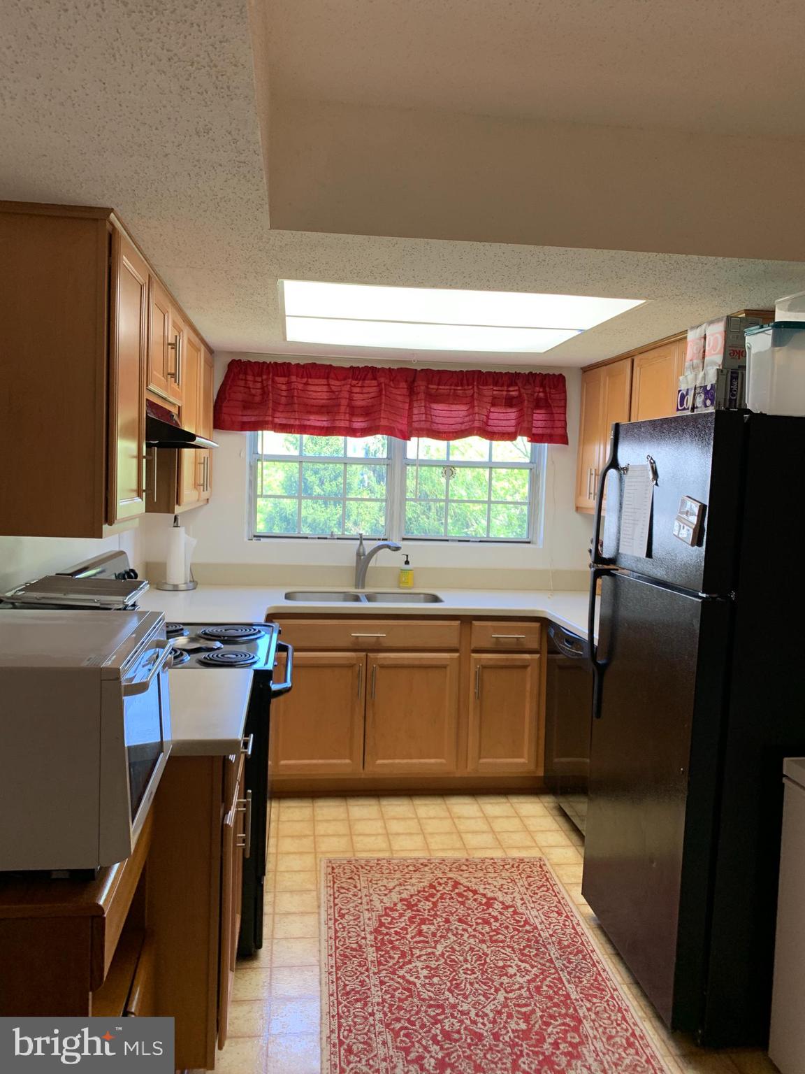 FOX CHAPEL AT TUDOR KNOLLS - Residential Lease