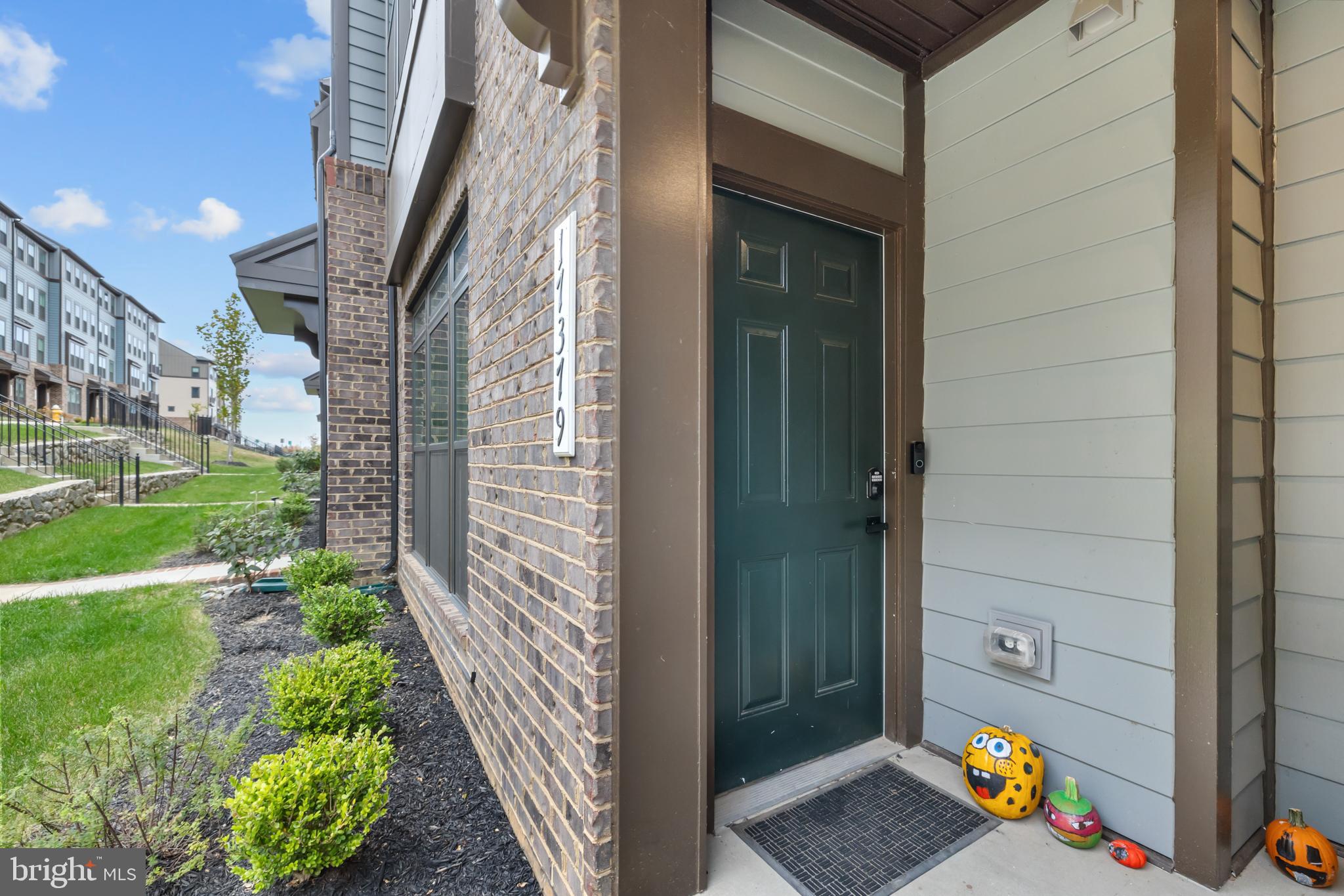POTOMAC SHORES - Residential