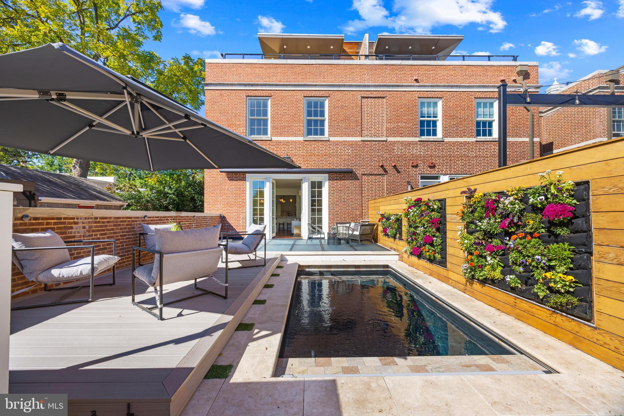 BRIGHTLEAF AND COOPER - Residential