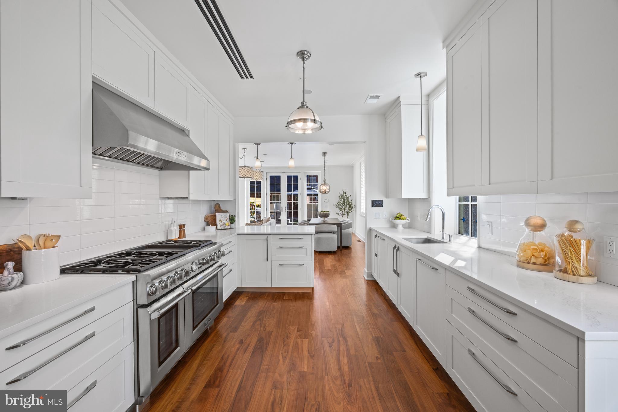 BRIGHTLEAF AND COOPER - Residential