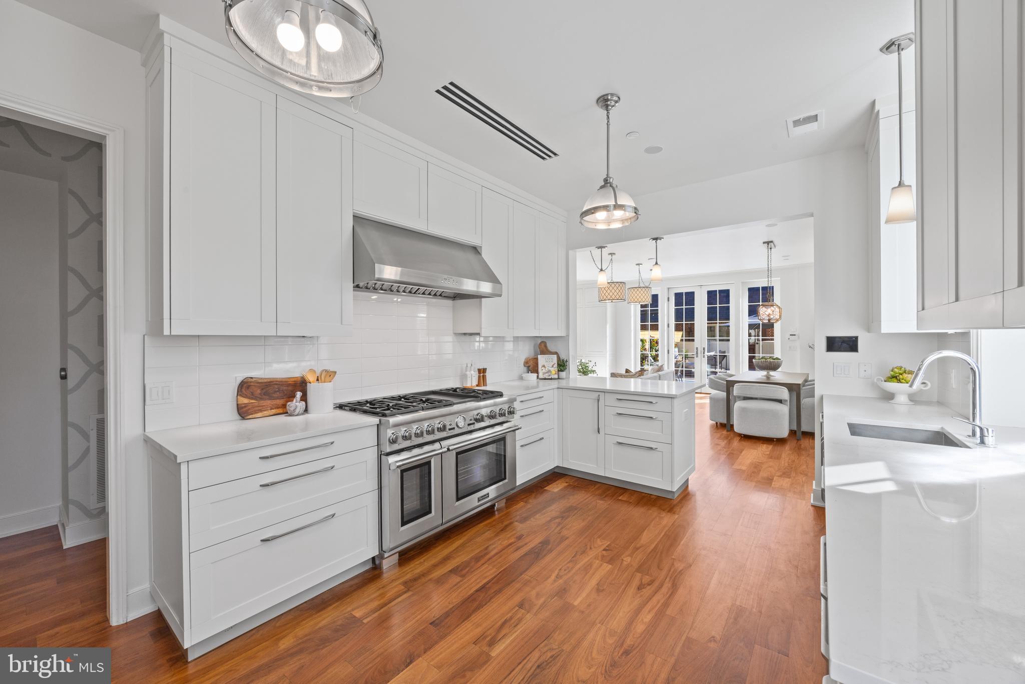 BRIGHTLEAF AND COOPER - Residential