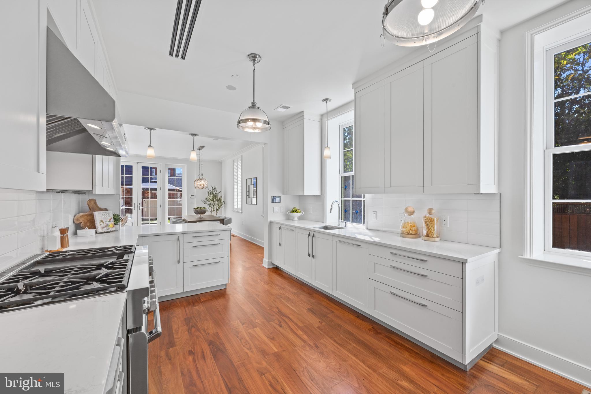 BRIGHTLEAF AND COOPER - Residential