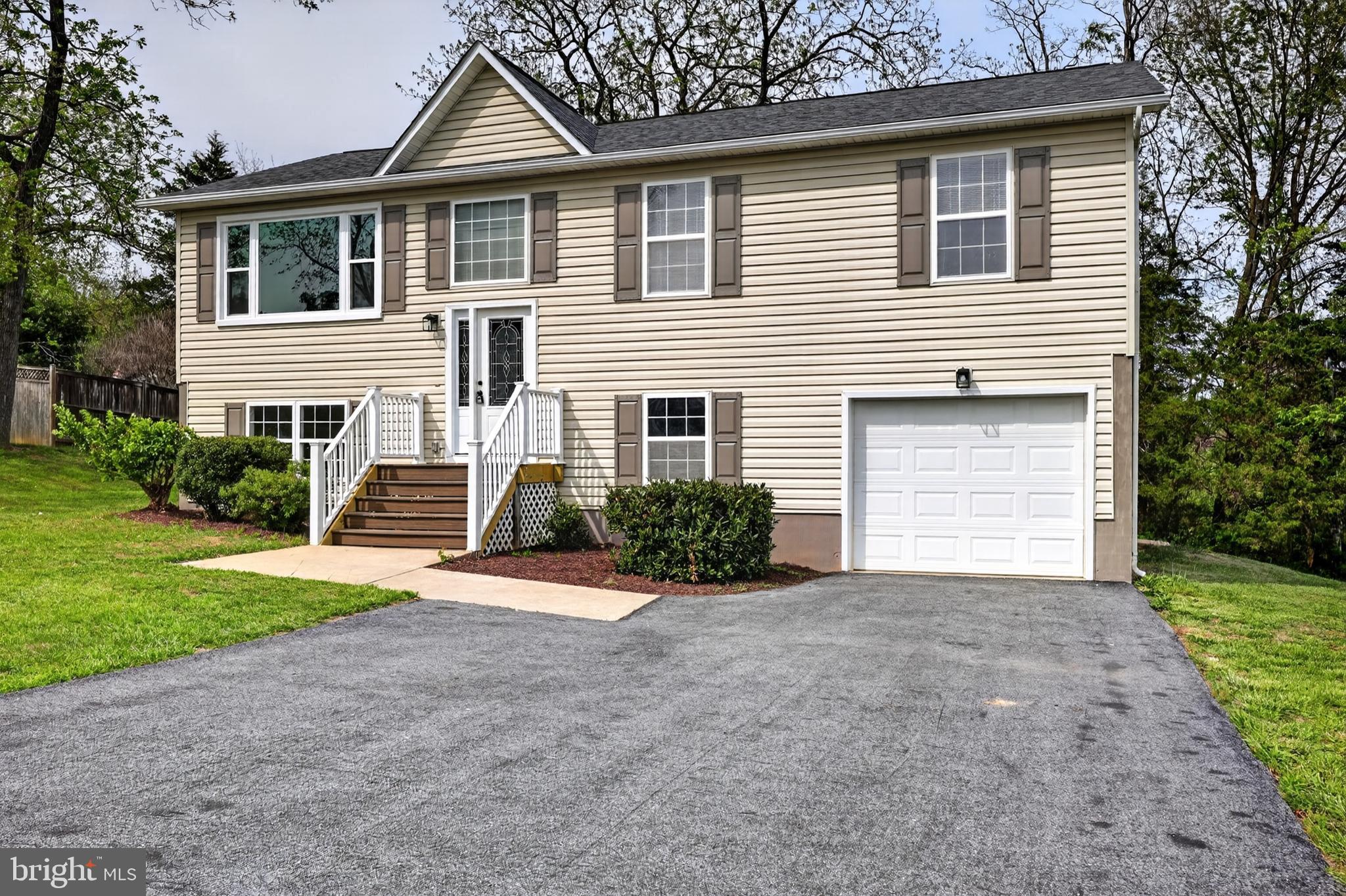OAK RIDGE - Residential