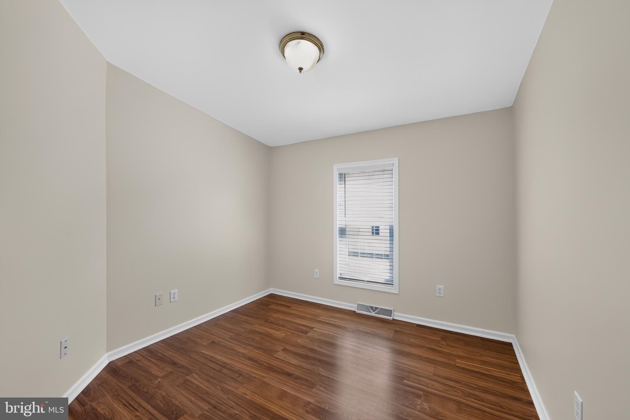 WILLOW RUN - Residential