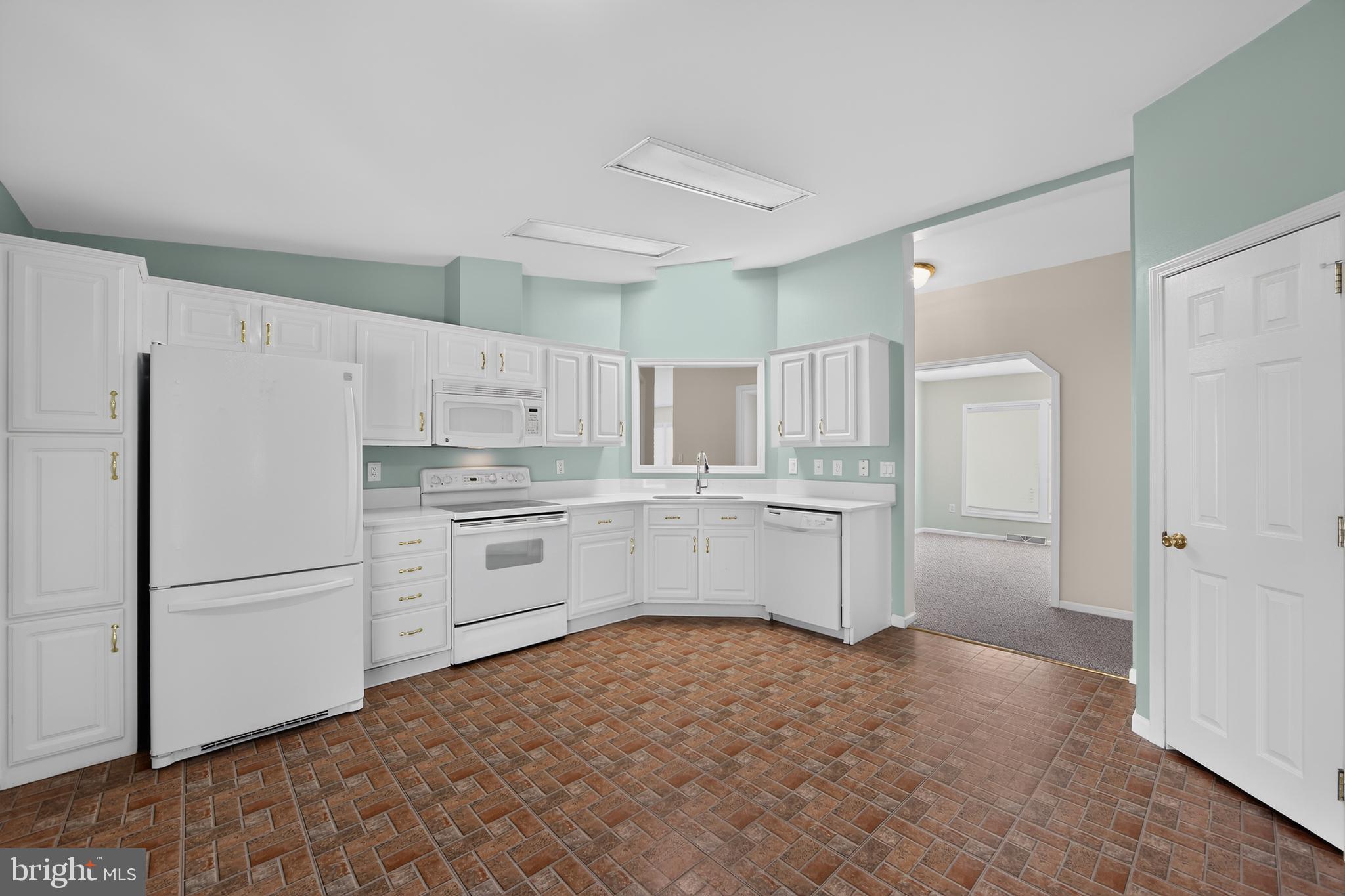 WILLOW RUN - Residential